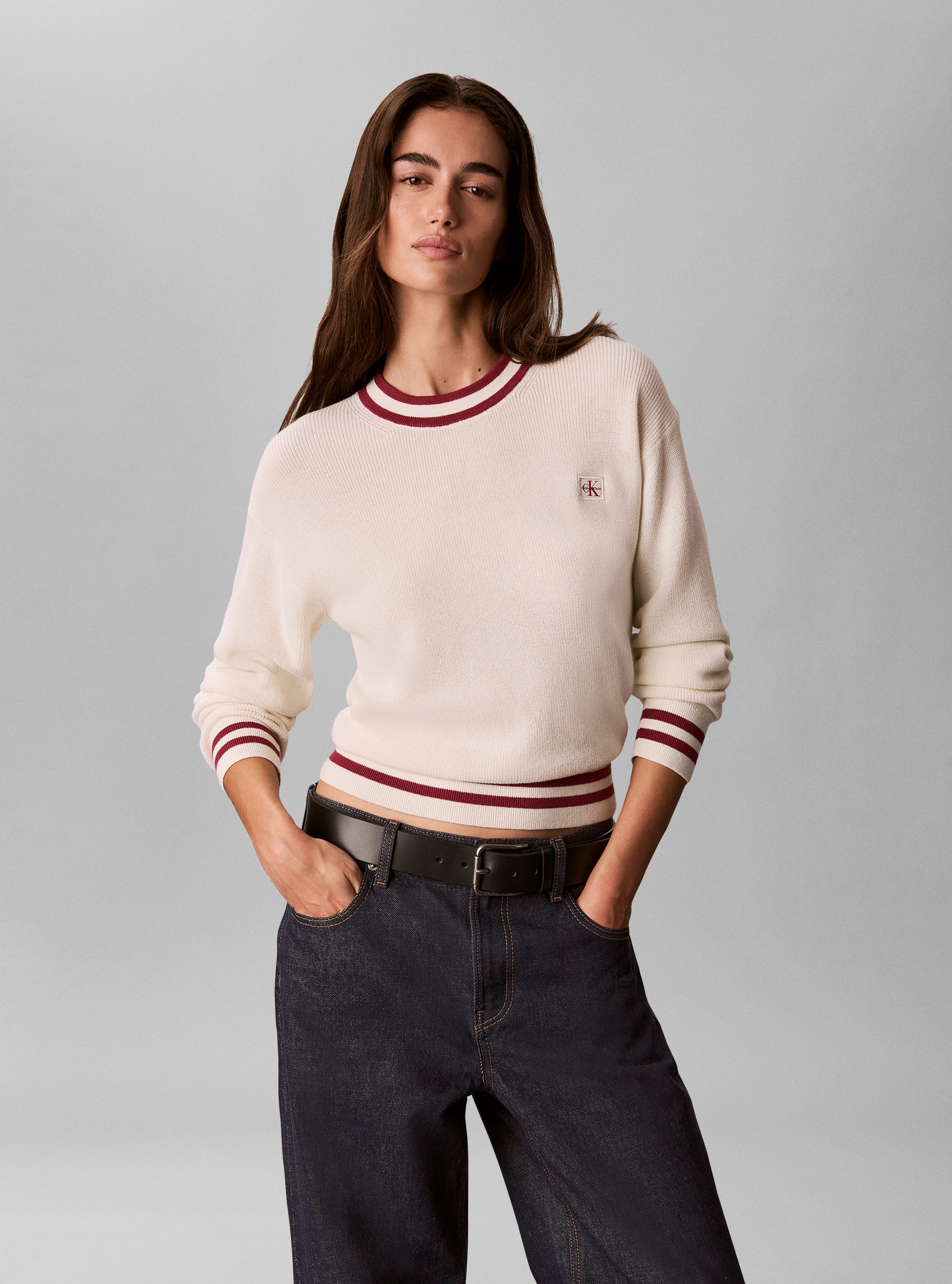 Calvin Klein Jeans Rundhalspullover WOVEN LABEL CREWNECK SWEATER Regular fit mit Rundhalsausschnitt