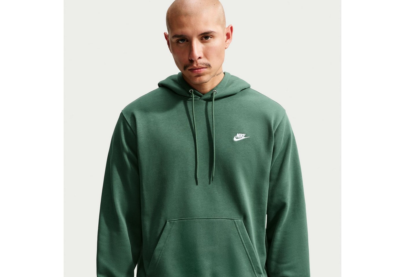 Nike Sportswear Kapuzensweatshirt M NK CLUB FT PO HOODIE mit Kordelzug, hüftbedeckende Länge, Basic Passform