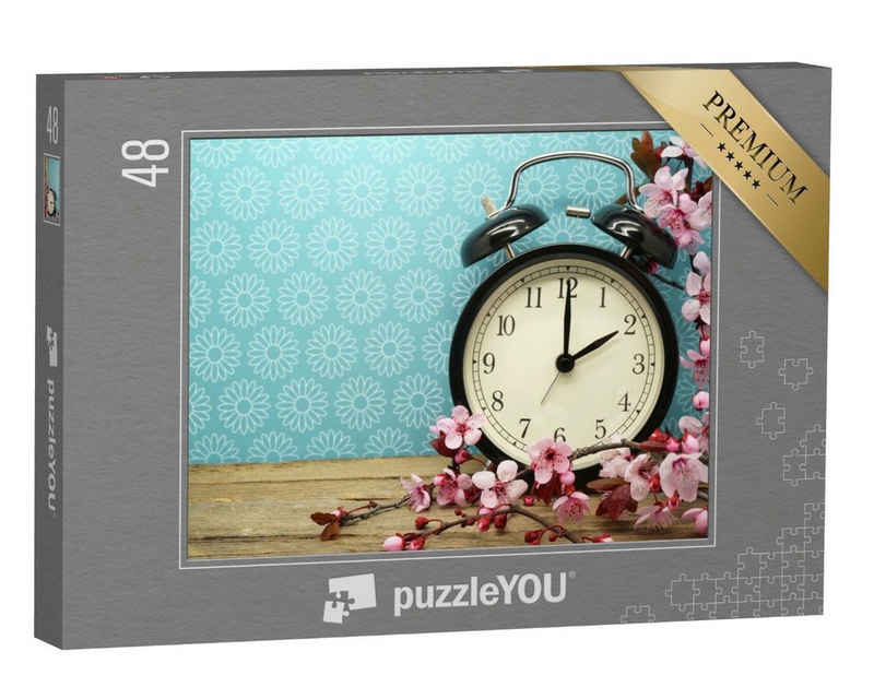 puzzleYOU Puzzle Zeitumstellung im Frühjahr, Wecker auf Holz, 48 Puzzleteile, puzzleYOU-Kollektionen Uhren