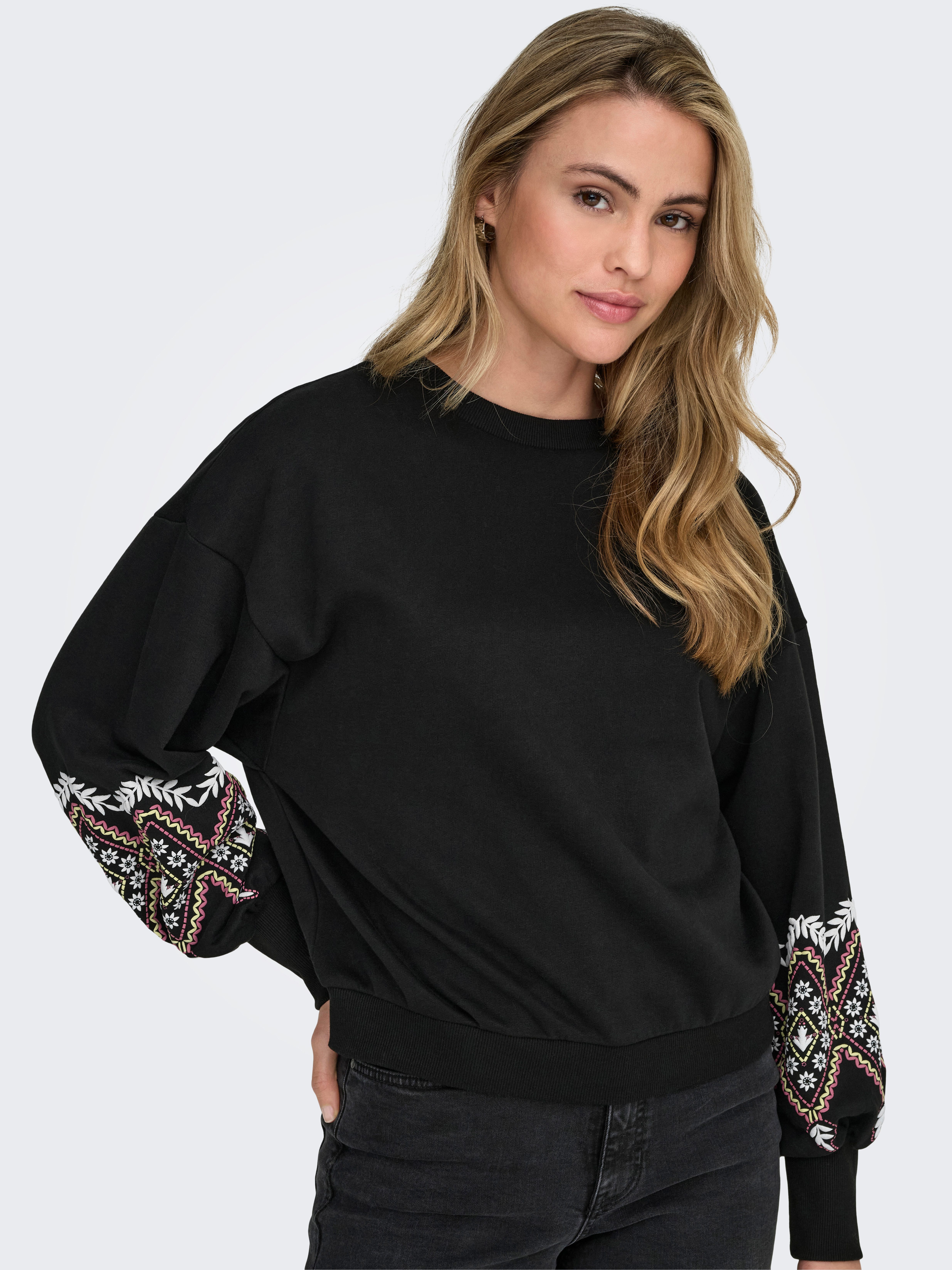 ONLY Sweatshirt ONLBROOKE L/S O-NECK FLOWER SWT günstig online kaufen