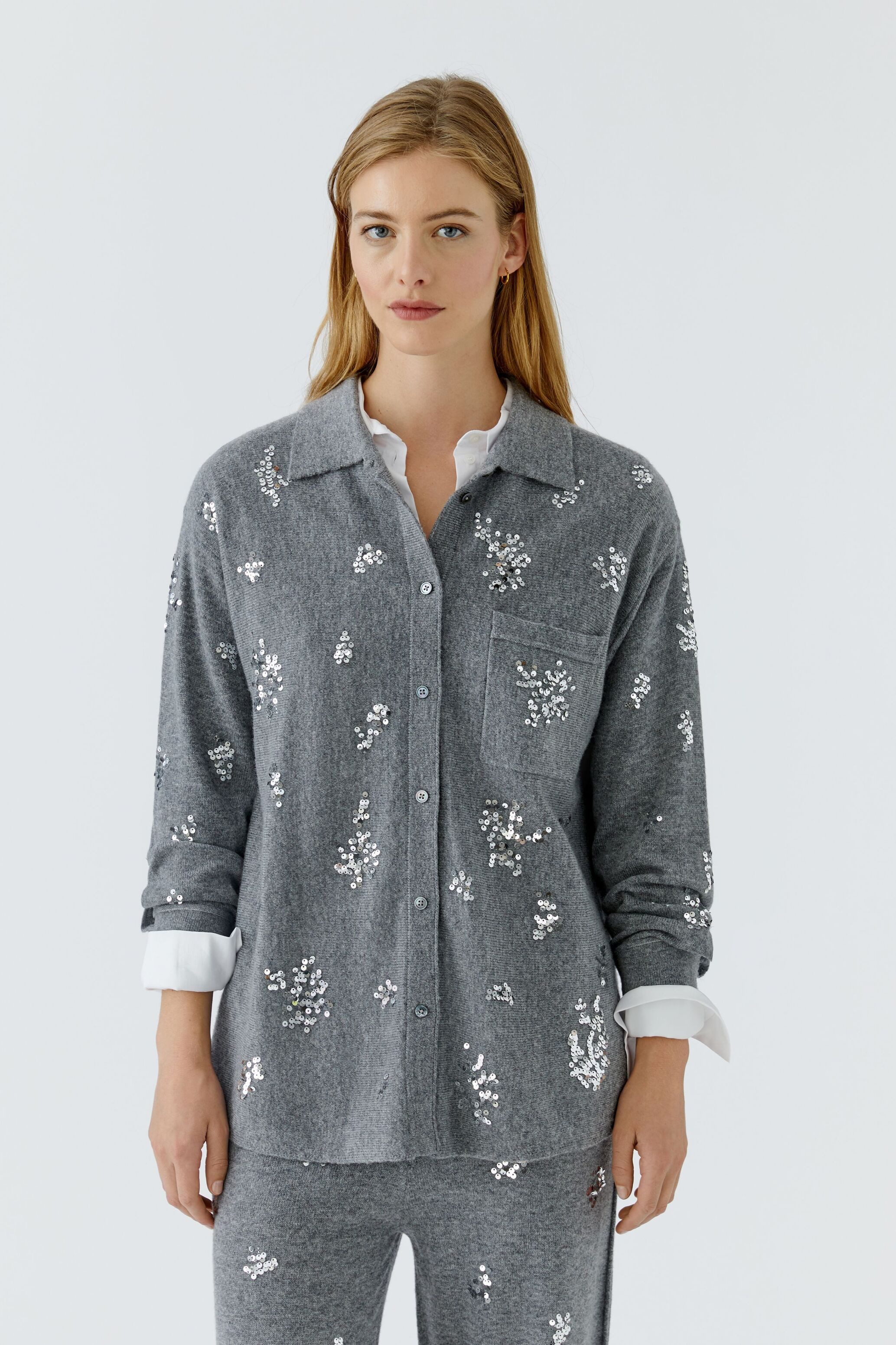 Oui Strickjacke Lässig geschnitten Hemdblusenkragen