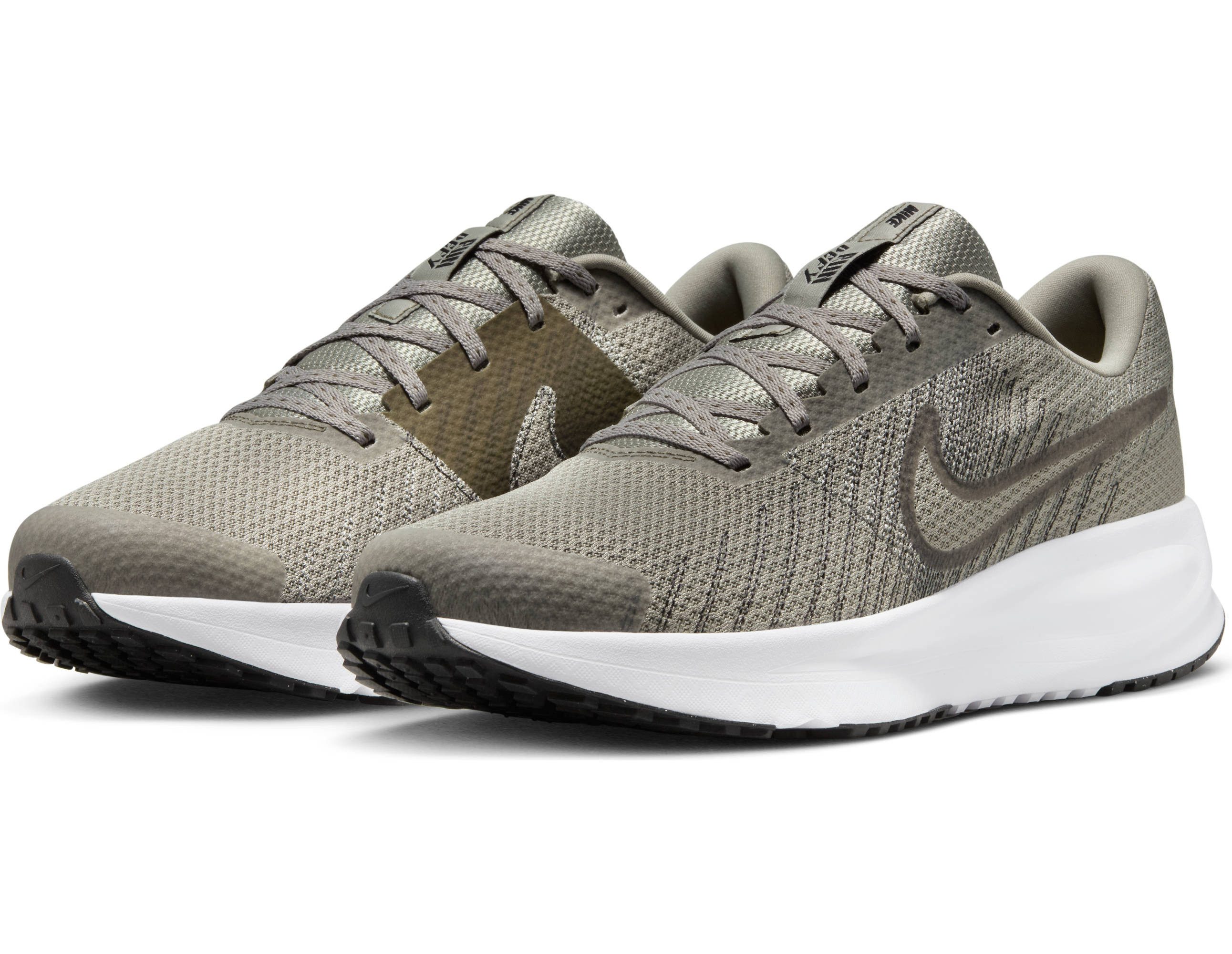 Nike Run Defy Laufschuh