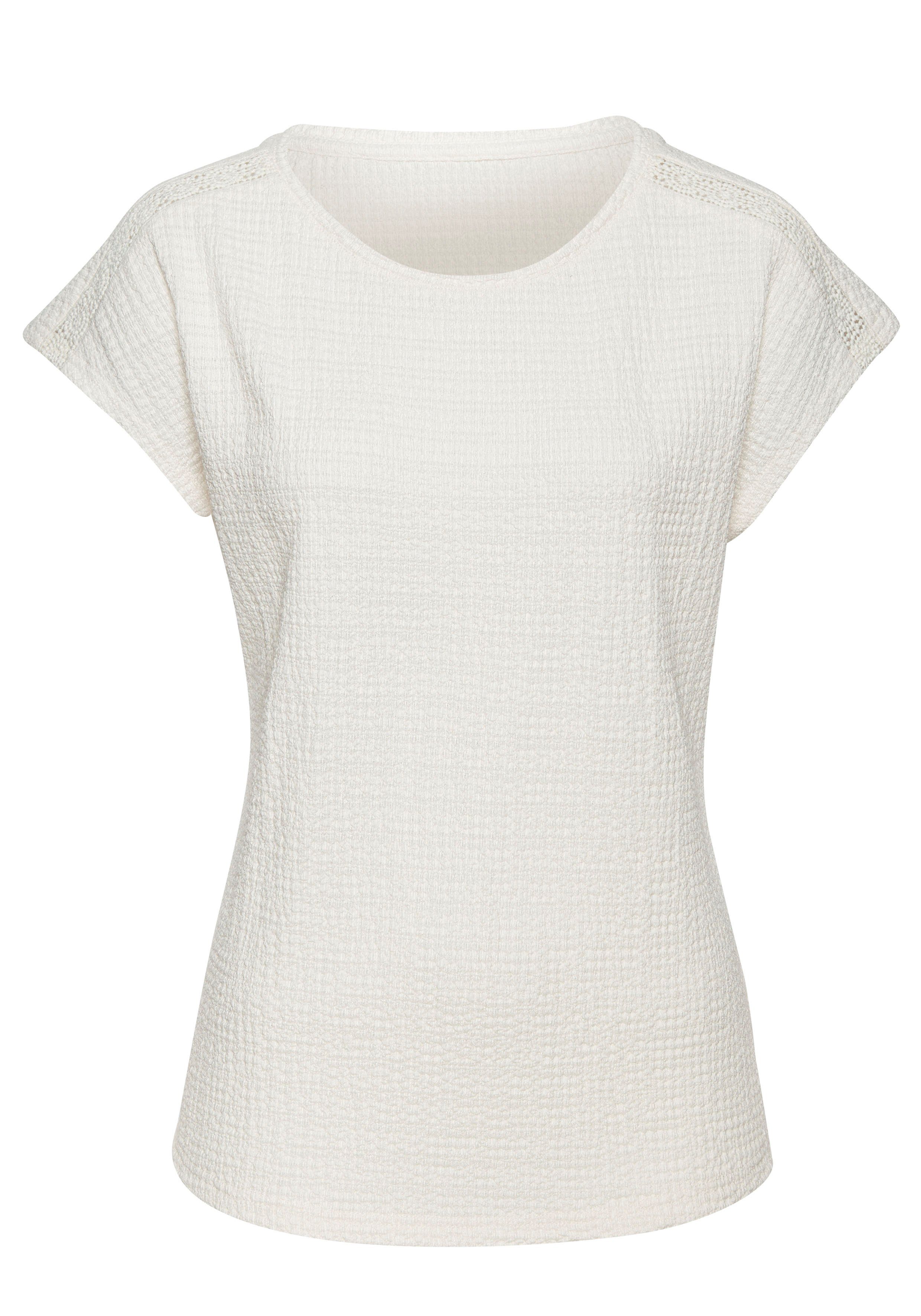 Vivance Kurzarmshirt mit sommerlichem Häkeleinsatz (2er-Pack) aus bügelfreier, luftiger Crêpe-Qualität