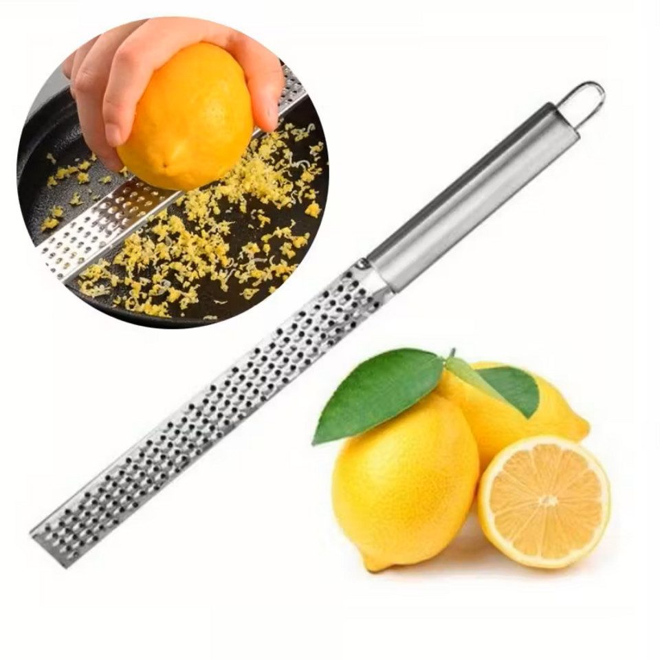 ILOKEN Zitronenreibe Zestenreibe aus Edelstahl für Zitrusfrüchte oder Schokolade, Edelstahl, (Single, Einzelprodukt), Messerscharfe Klingen; feiner Abrieb; spülmaschinengeeignet