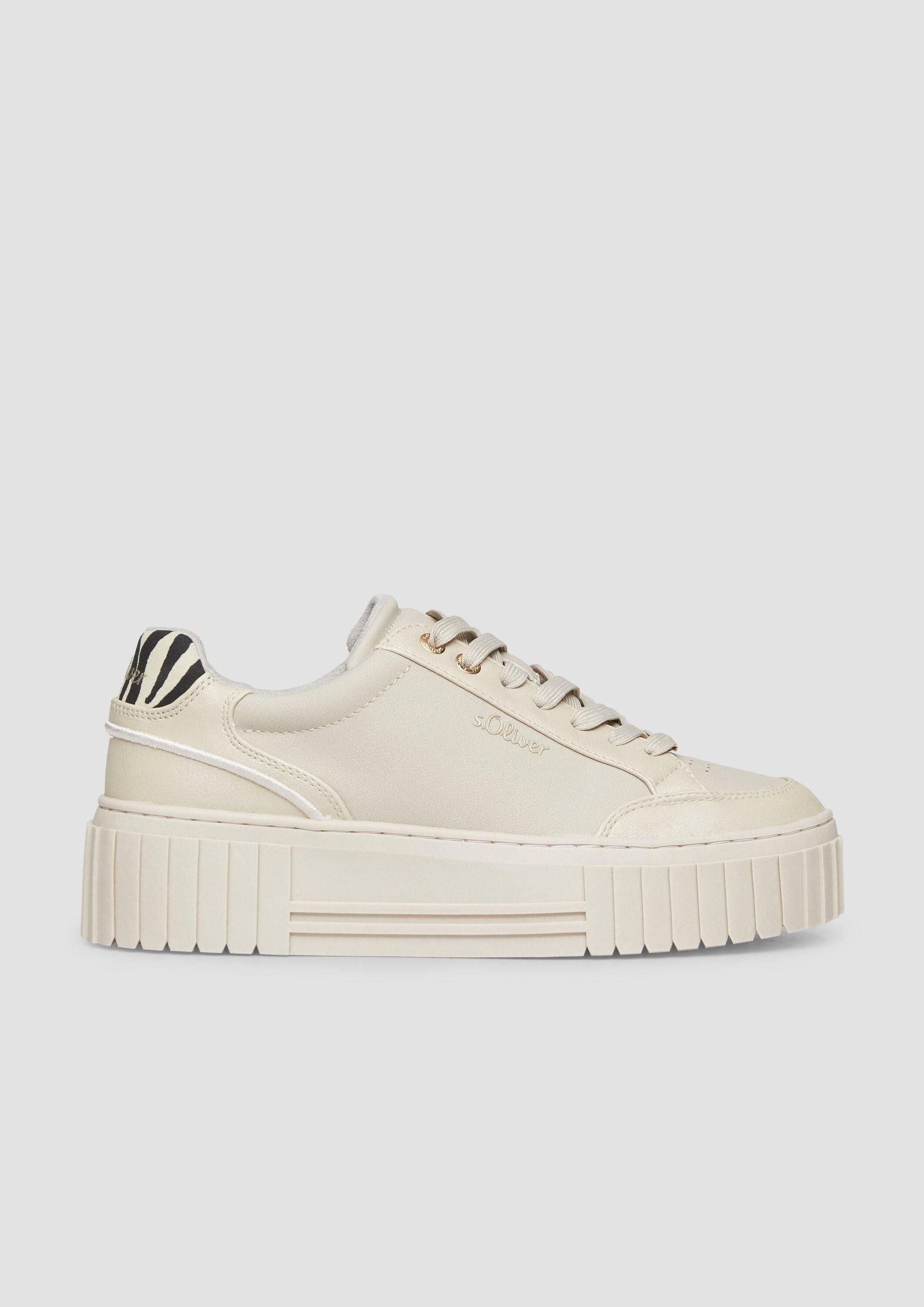 s.Oliver Sneakers Sneaker Sneaker mit Plateau-Sohle und Leo-Detail