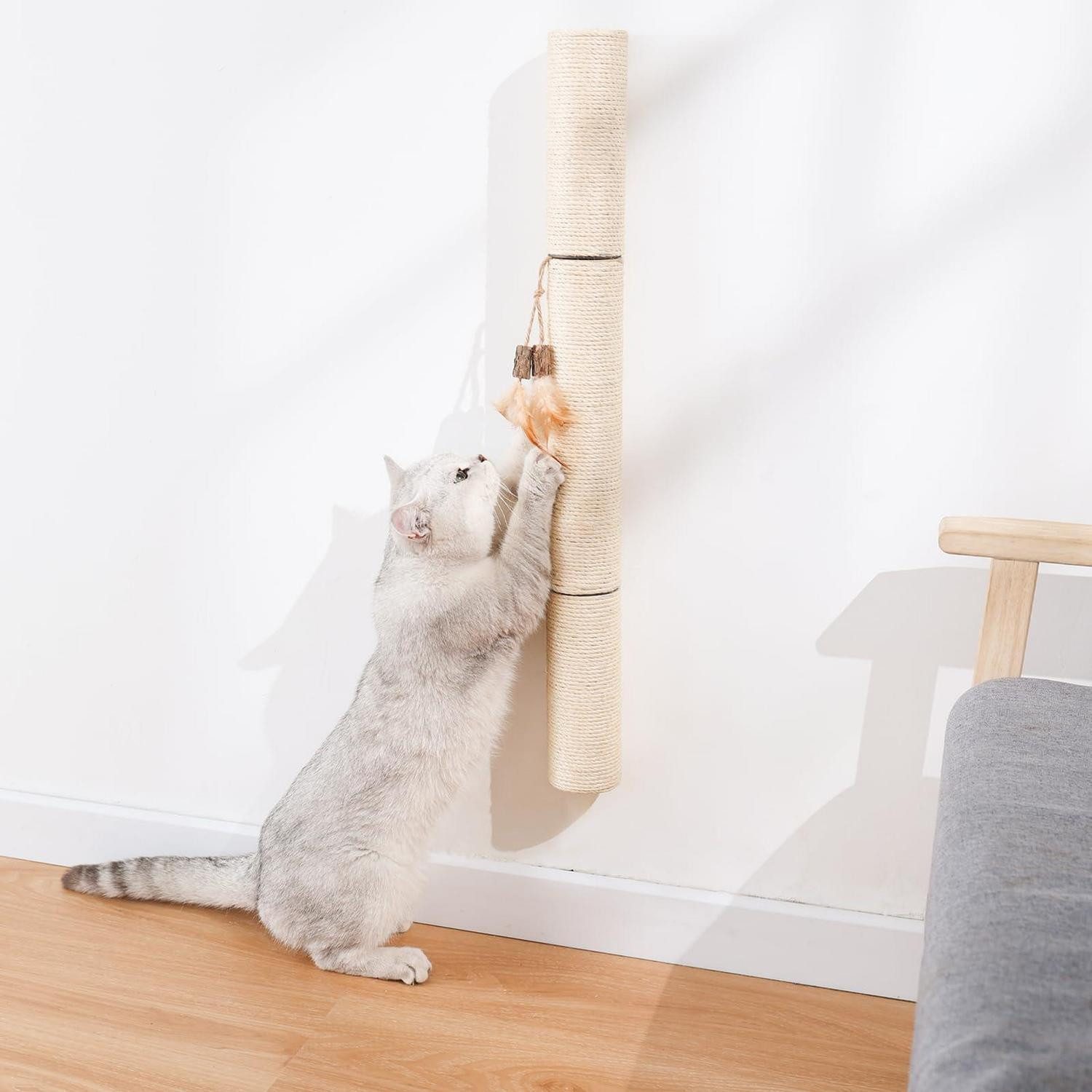 LuxusKollektion Katzen-Kletterwand Wandkratzbaum Katze 72cm mit Spielzeug
