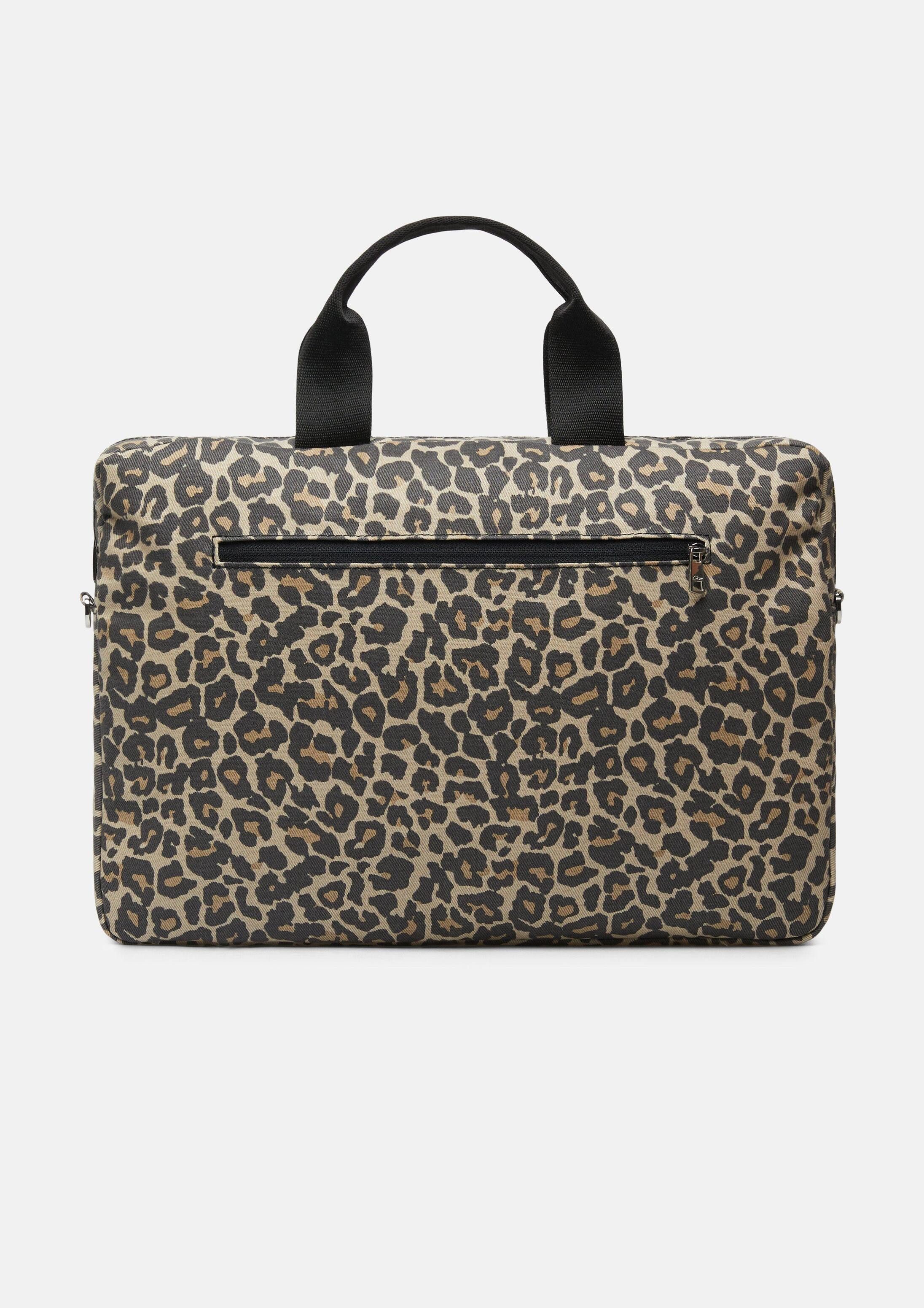 s.Oliver Schultertasche Tasche, Wasserabweisende Tasche mit Animal-Muster und Reißverschluss