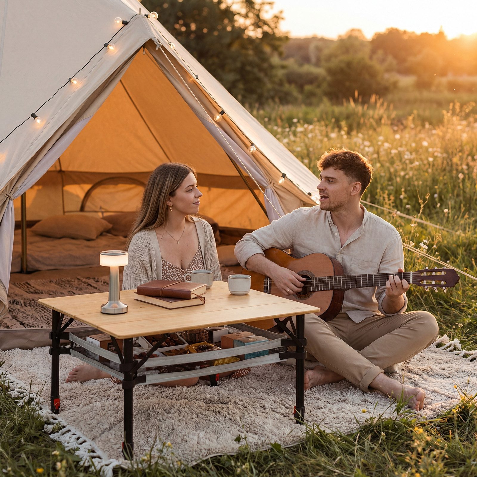 HOMECALL Klapptisch Bambus Camping-Klapptisch höhenverstellbar 47–65 cm (natürliche Bambus-Tischplatte, Aluminiumrahmen, abnehmbares Netzfach, tragbarer Outdoor-Picknicktisch)