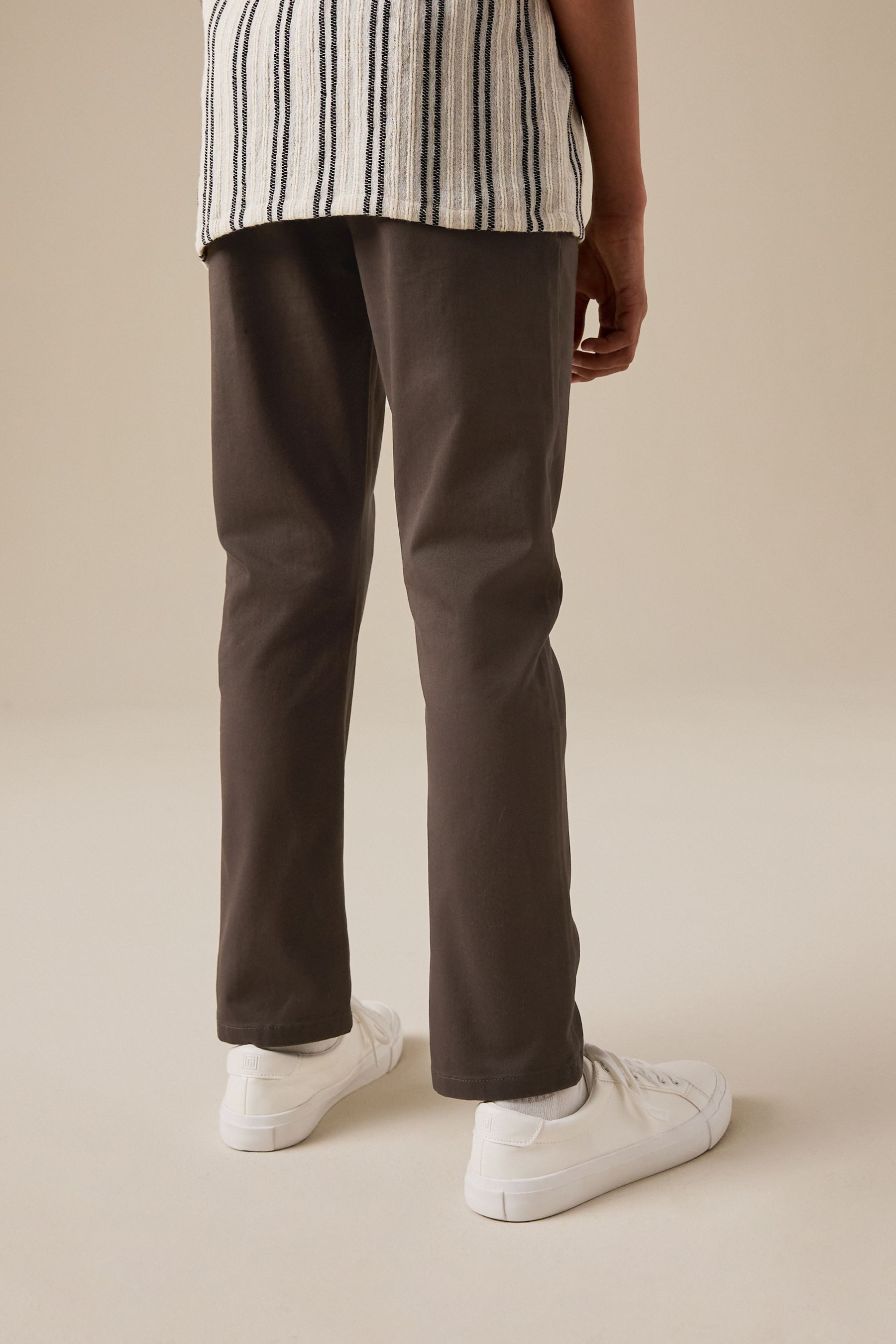 Next Chinohose Regular Fit Chinohose mit Stretch (1-tlg) – Bild 2 von 5