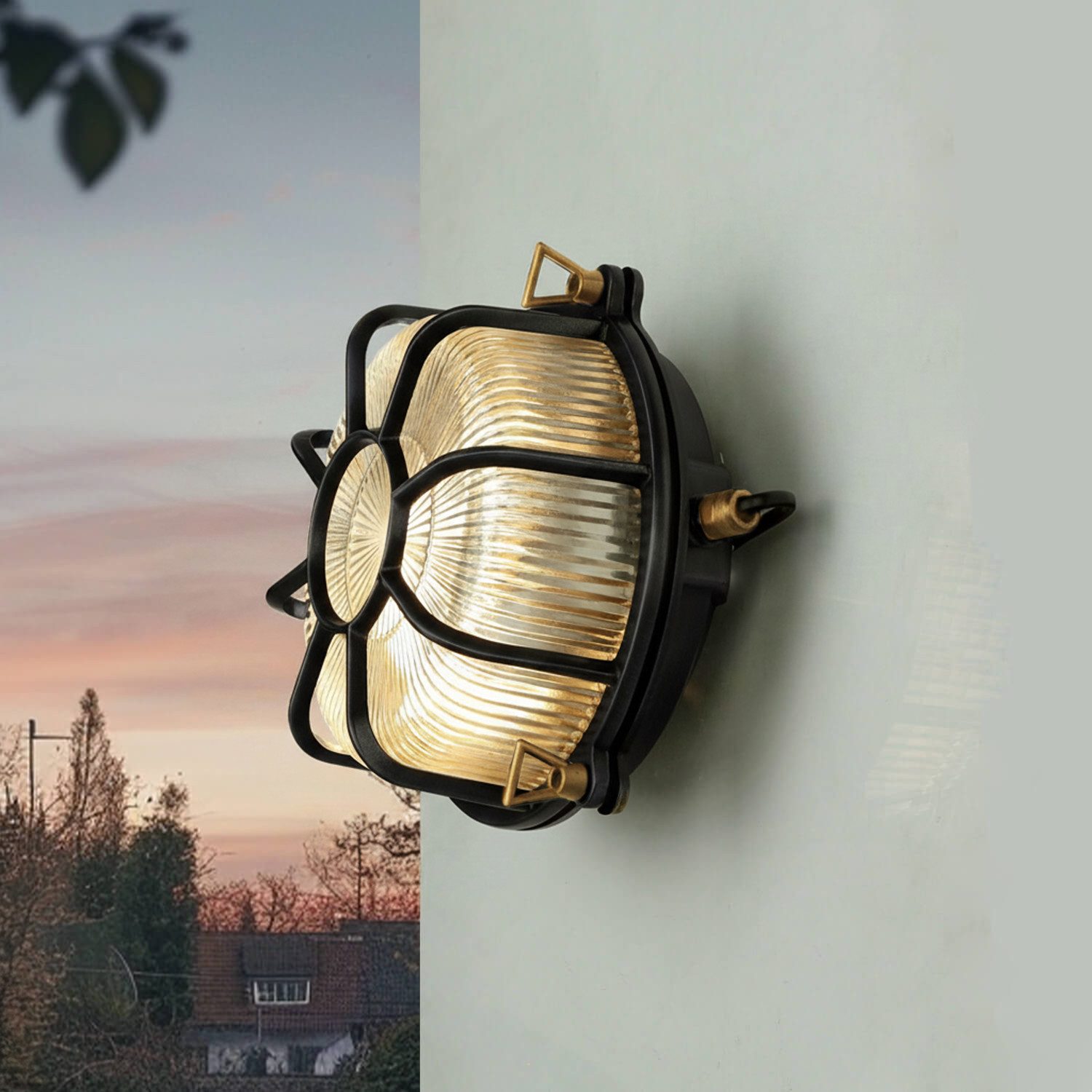 Licht-Erlebnisse Außen-Wandleuchte SIFNOS, ohne Leuchtmittel, Glas Echt-Messing Ø 22 cm rund IP64 Schwarz E27 Maritim