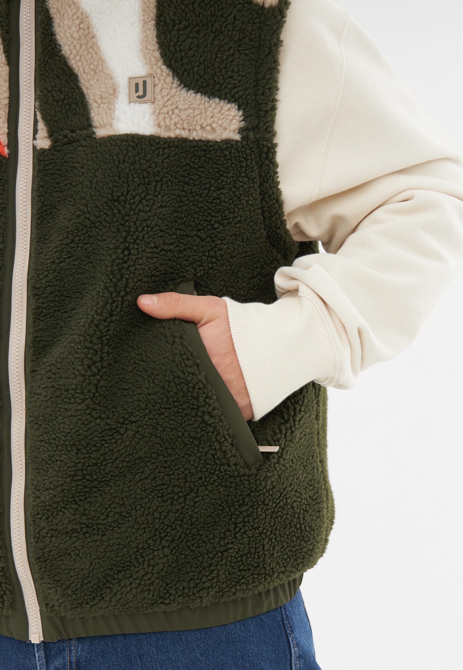 Johnny Urban Fleeceweste Bryson wendbare Teddyweste (1-tlg) Weste zum Wenden, Gemütlicher Materialmix mit Nylon & Sherpa Fleece – Bild 5 von 5