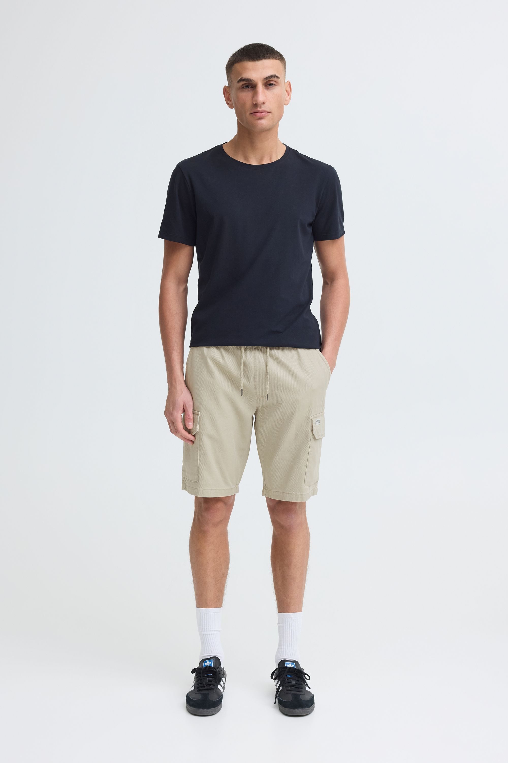 Indicode Cargoshorts IDZarwyn Bequeme Cargoshorts mit elastischem Bund