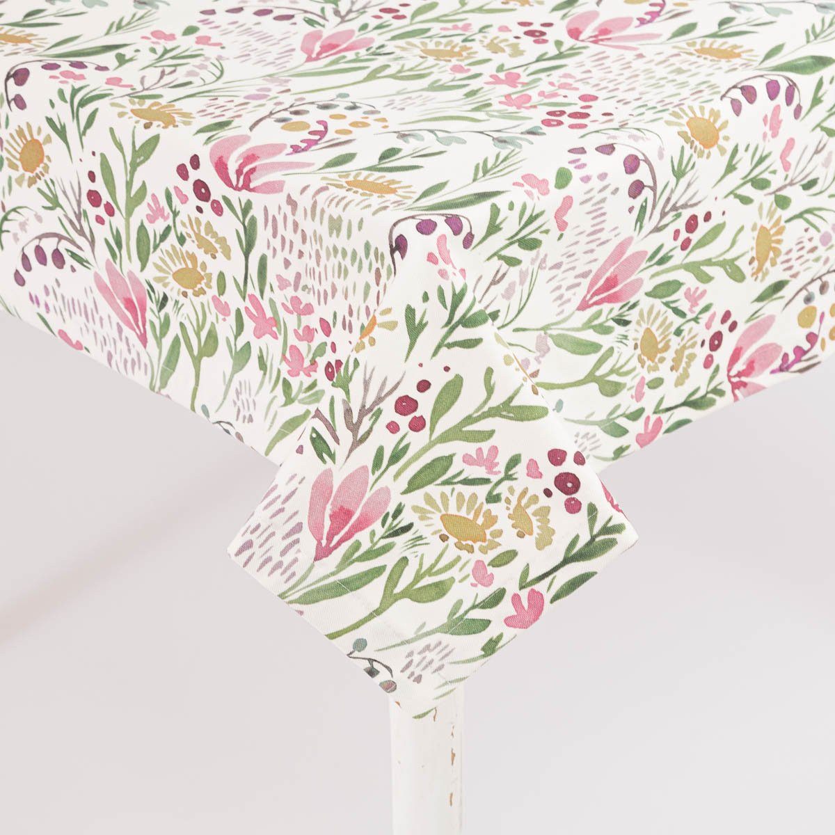 SCHÖNER LEBEN. Tischdecke Tischdecke Aquarell Blumen weiß rosa grün in versch. Größen, handmade