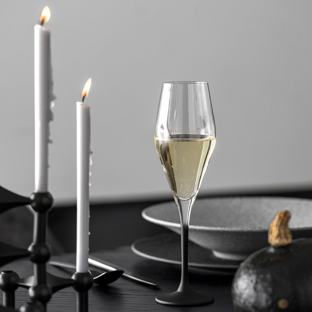 Villeroy & Boch Gläser-Set Manufacture Rock Champagnerglas, 4-tlg., Glas, Kristallglas, 4 Stck, Handwäsche empfohlen