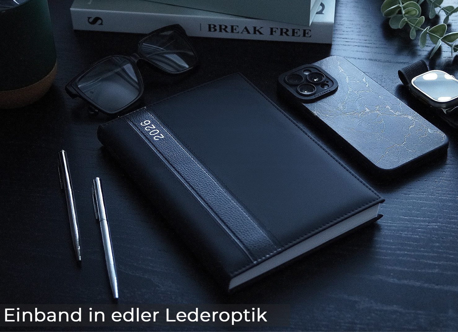 Kamber Office Buchkalender Buchkalender 2026 A5 Lederoptik glatt Chefplaner, Terminplaner 2026 DIN A5, Chefplaner 2026 Kalender mit Jahresübersicht