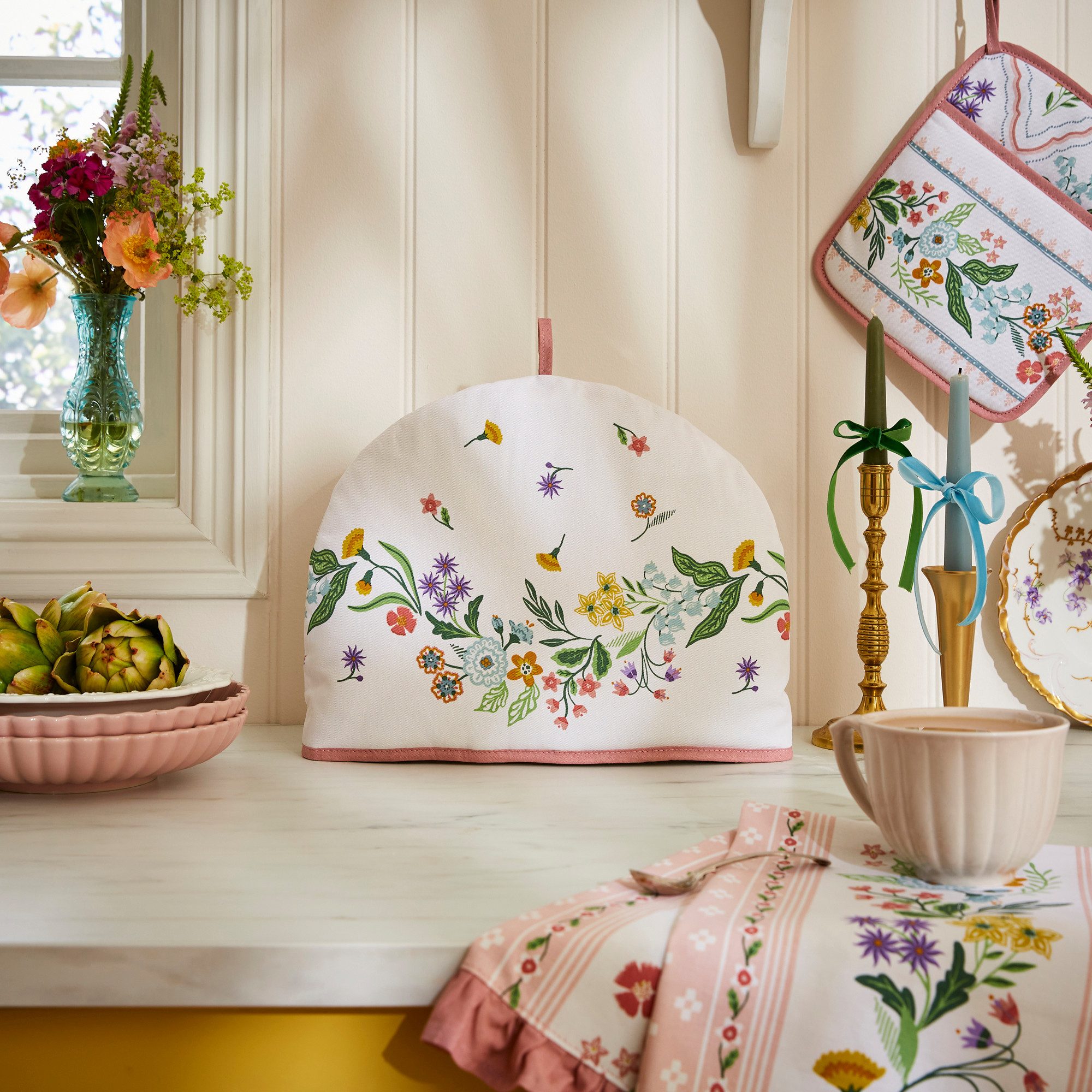 Ulster Weavers Teekanne Petals & Prose, (1-St., 1-teilig), Muff Tea Cosy Teekannenhaube ca.35x27cm