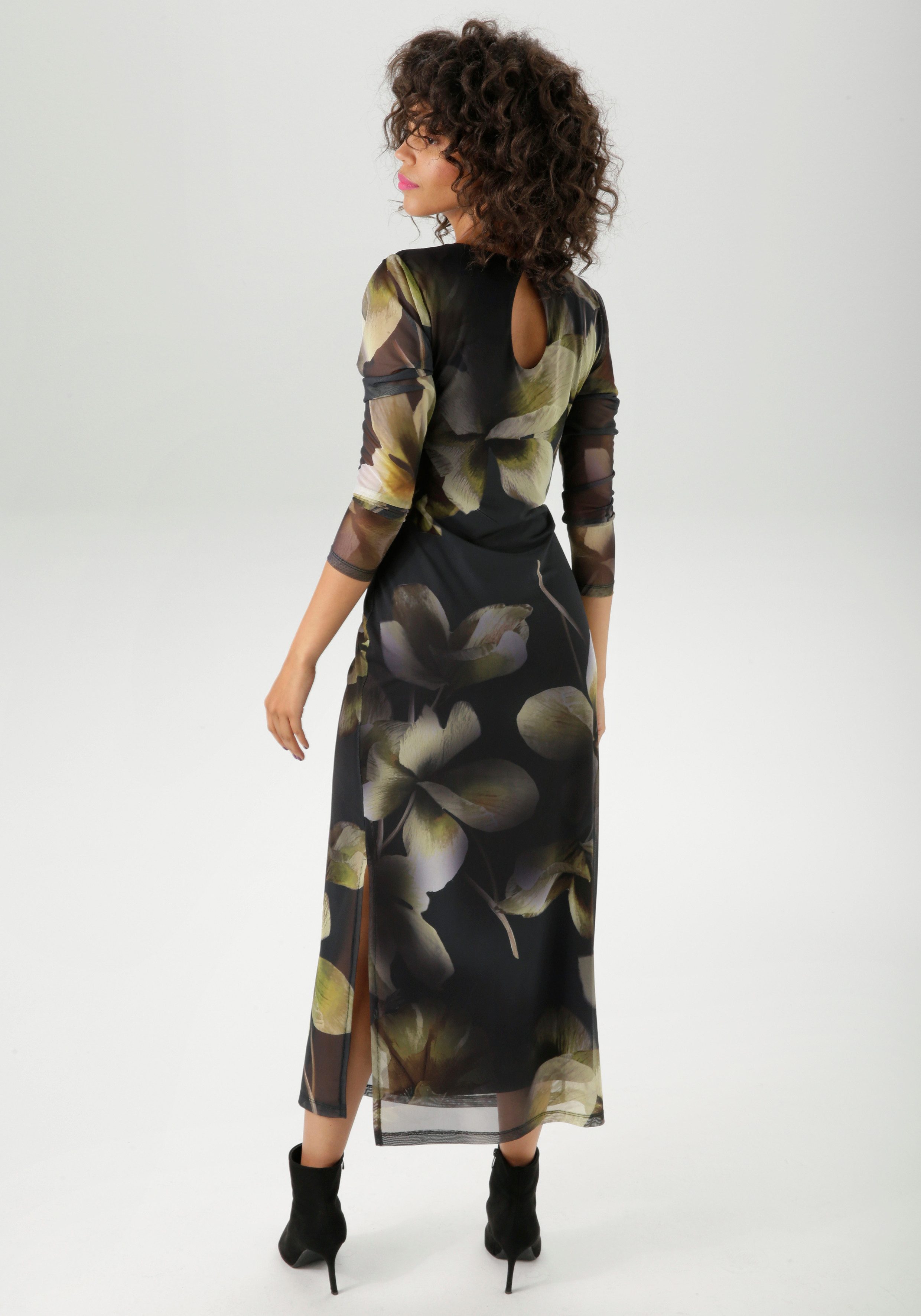 Aniston CASUAL Maxikleid mit großflächigen Batik-Blüten günstig online kaufen