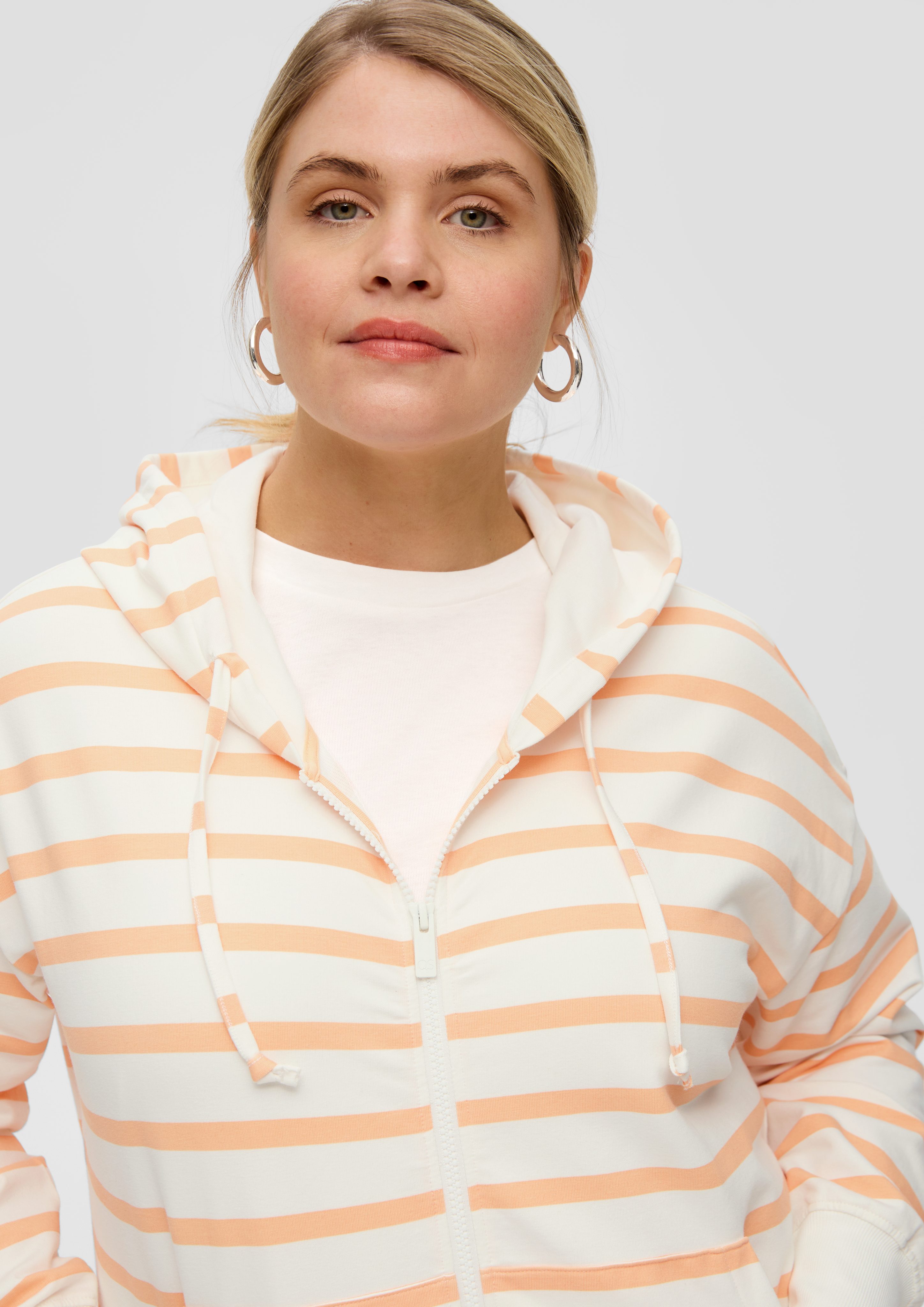 QS Sweatshirt Gestreifter Hoodie im Boxy günstig online kaufen