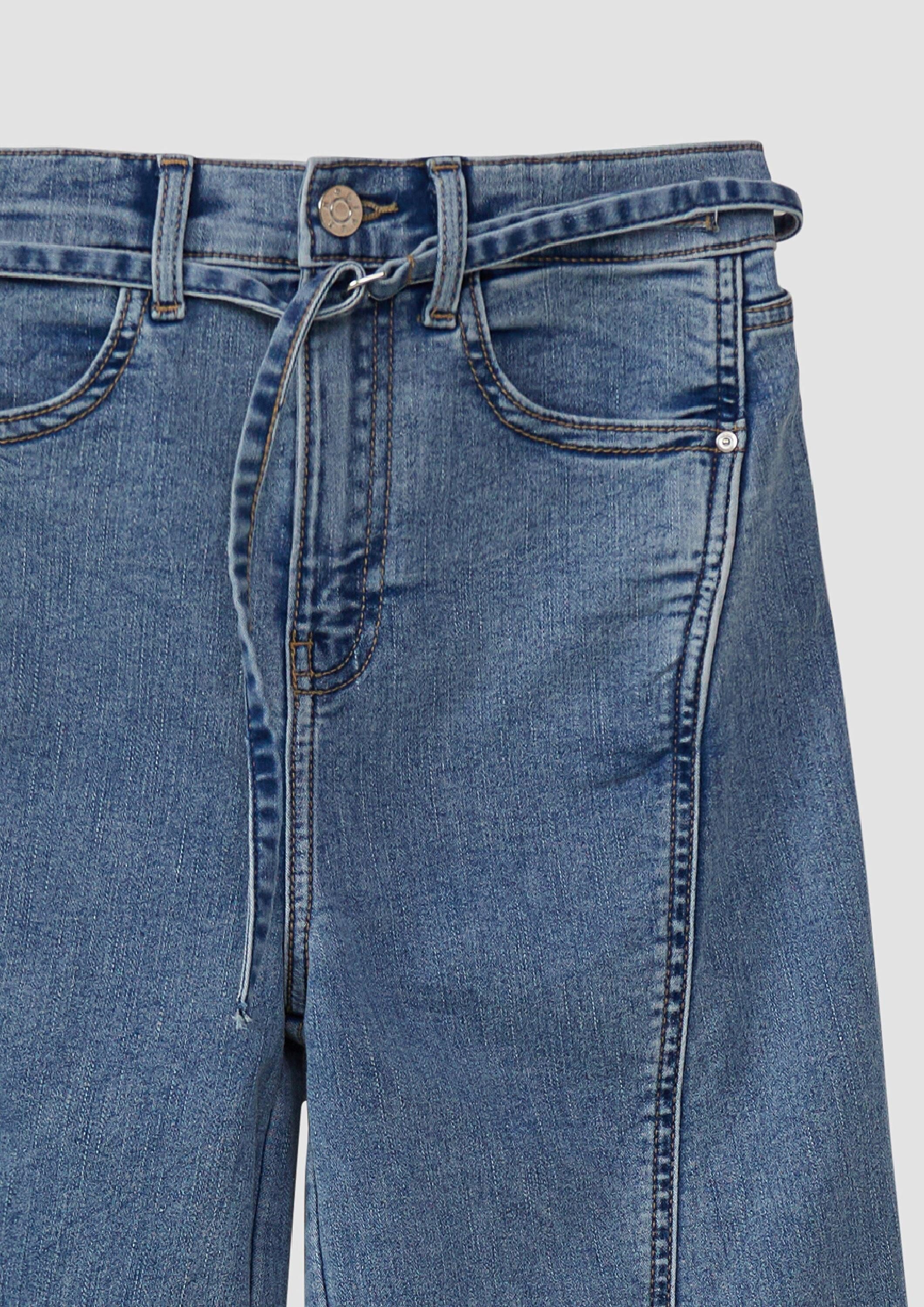 s.Oliver Weite Jeans Jeans-Hose Jeans / Regular Fit / High Rise / Wide Leg / Waschung / Textilgürtel – Bild 4 von 4