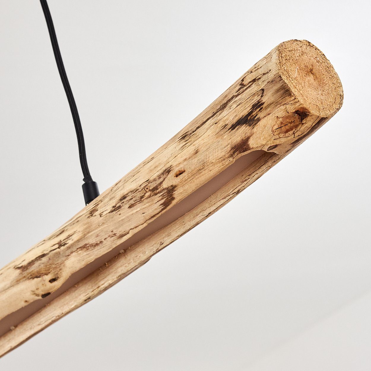 hofstein Pendelleuchte »Licata« dimmbare Hängelampe aus Metall/Holz in Schwarz/Natur, 3000 Kelvin, Holzbalken, 1245 Lumen, dimmbar o. Zubehör über Lichtschalter. Reduzierter Preis € 109,99. Unverbindliche Preisempfehlung € 149,99