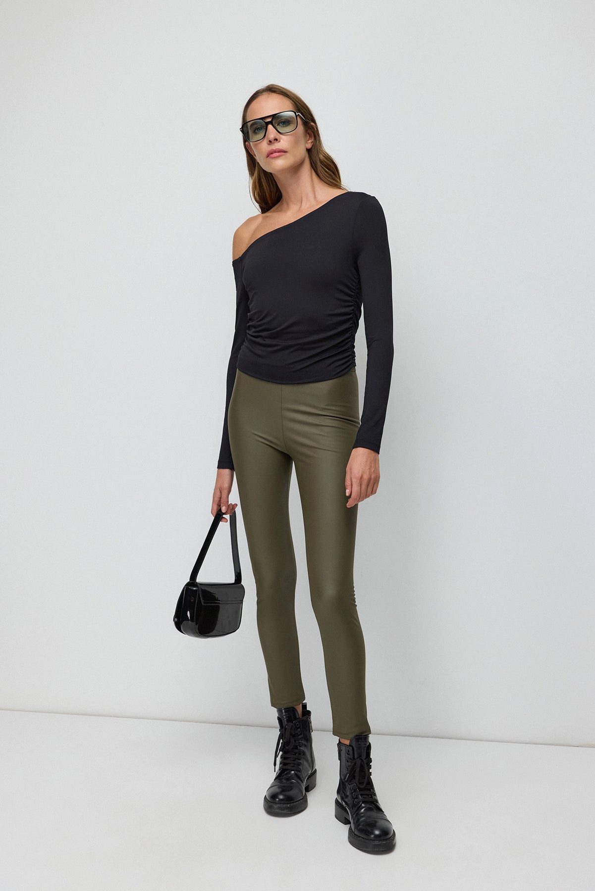 No Matter What Blusentop Basic-Bluse mit asymmetrischem Ausschnitt