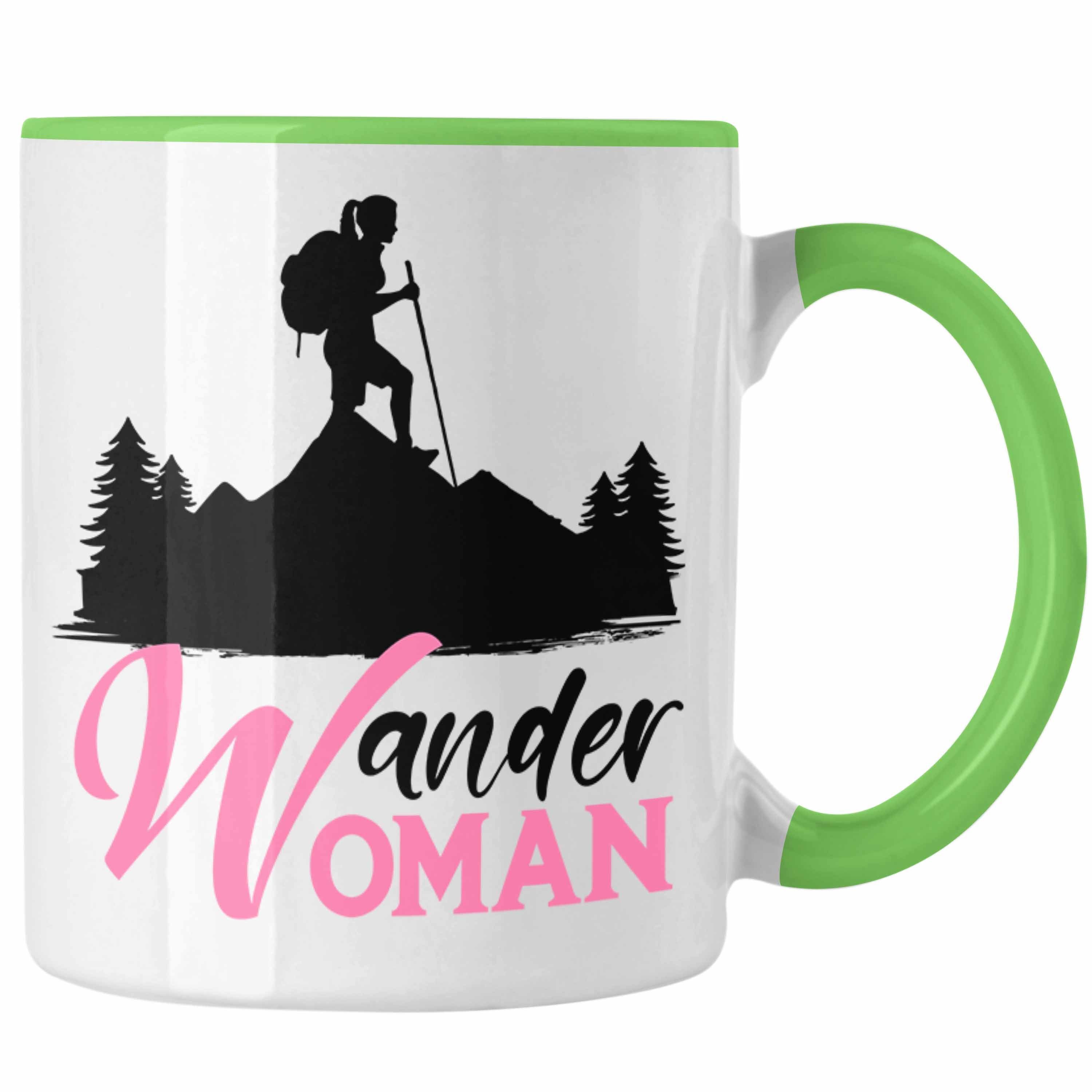 Trendation Tasse Trendation - Wander Woman Tasse Geschenk Wandern Frauen Geschenkidee Lustige Tasse zum Wandern Grün