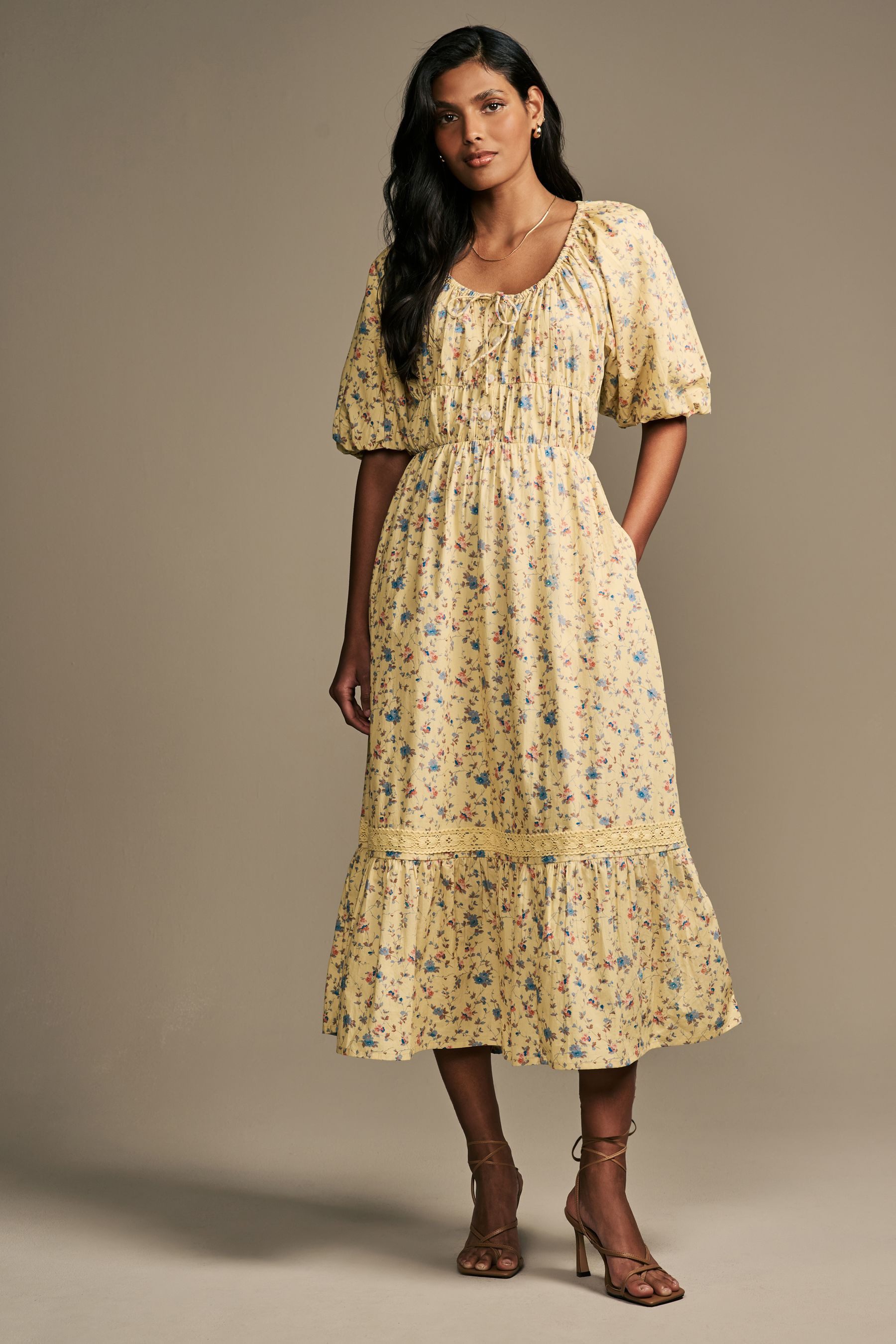 LAURA ASHLEY Druckkleid Laura Ashley Midaxi-Kleid mit Priory Blumenmuster ( günstig online kaufen