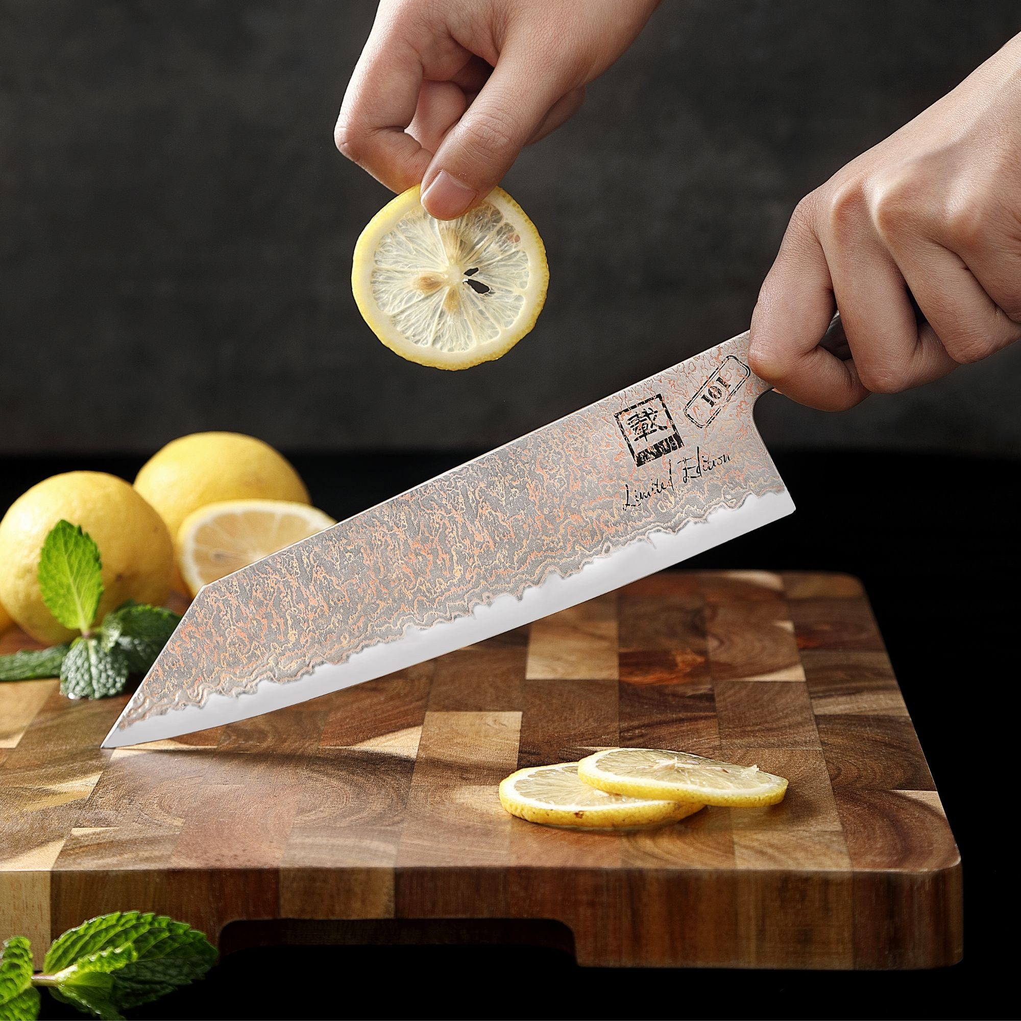 ZAYIKO Universalküchenmesser Limited Edition Kupfer Damast Chefmesser Küchenmesser 21 cm Klinge, aus 37 Lagen Damaststahl, Kupfer Struktur, VG10