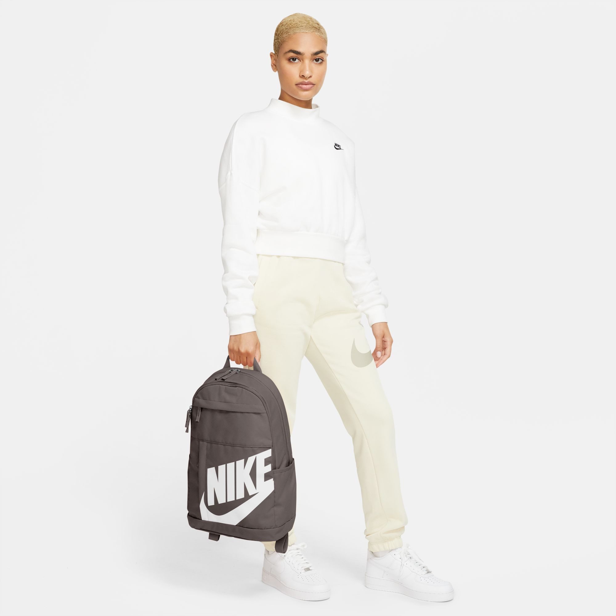 Nike Sportswear Rucksack Nike Elemental Backpack (21L), mit großem Reißverschlussfach, 1 Hauptfach, aus Polyester in Webart