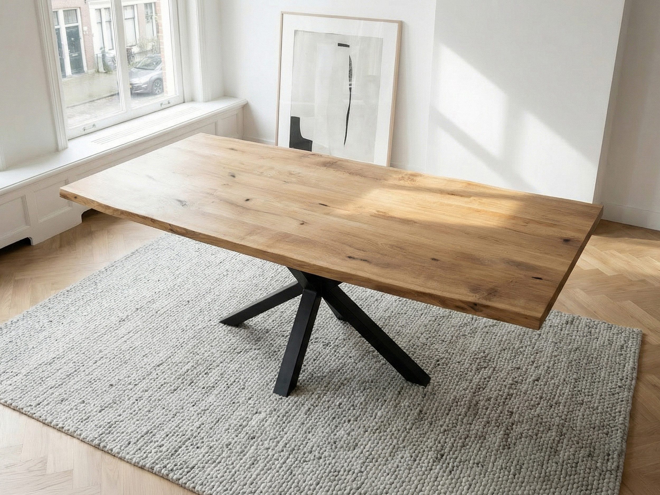 Massivart® Baumkantentisch DAHLIA Wildeiche geölt /massive Baumkanten Optik / 40 mm Tischplatte, Spider‑Gestell schwarz / Industrial Look