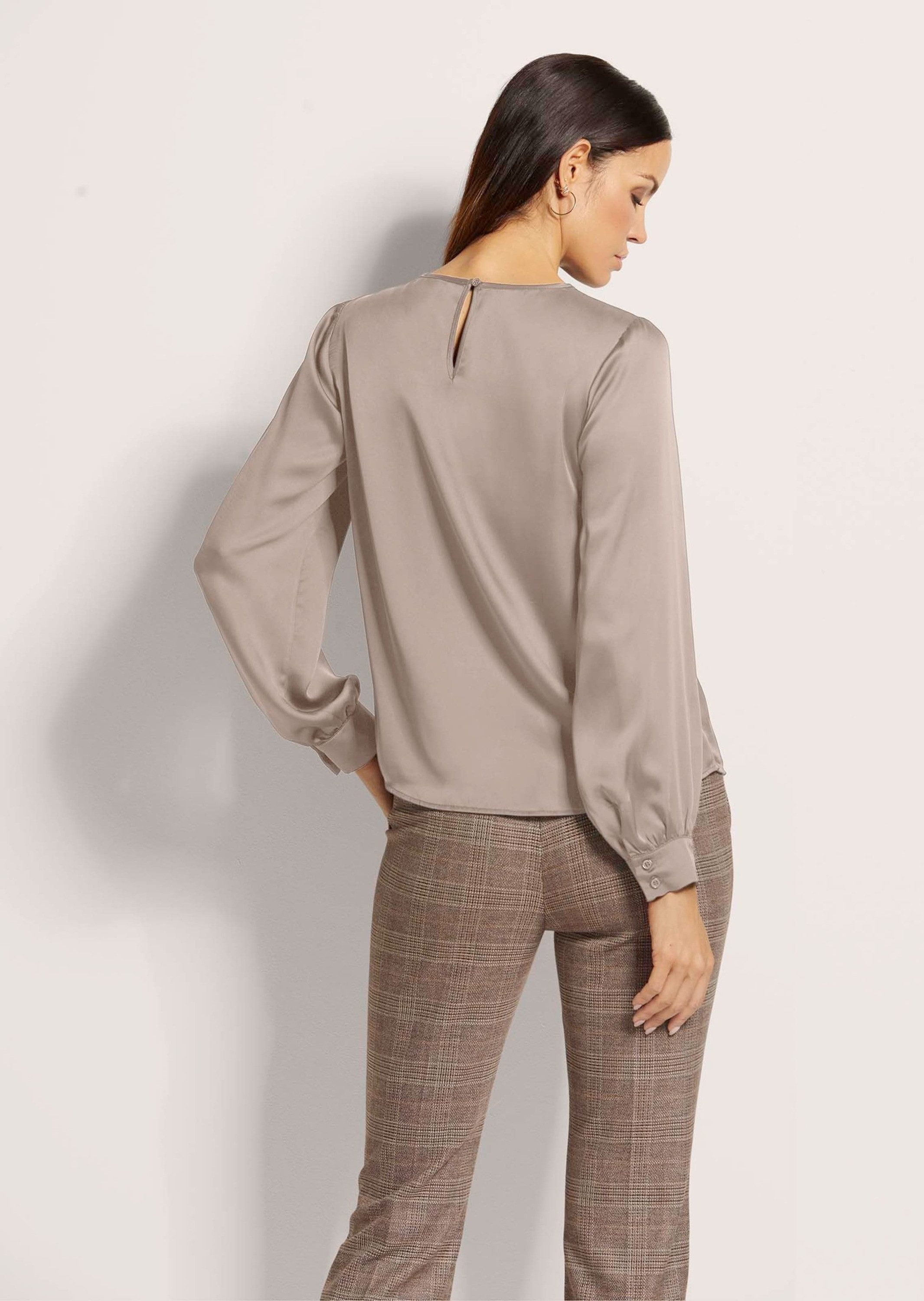 MADELEINE Langarmbluse Raffinierte Faltenbluse mit Rundhalsausschnitt Rundhalsbluse mit Ausschnittfalten, langärmelig