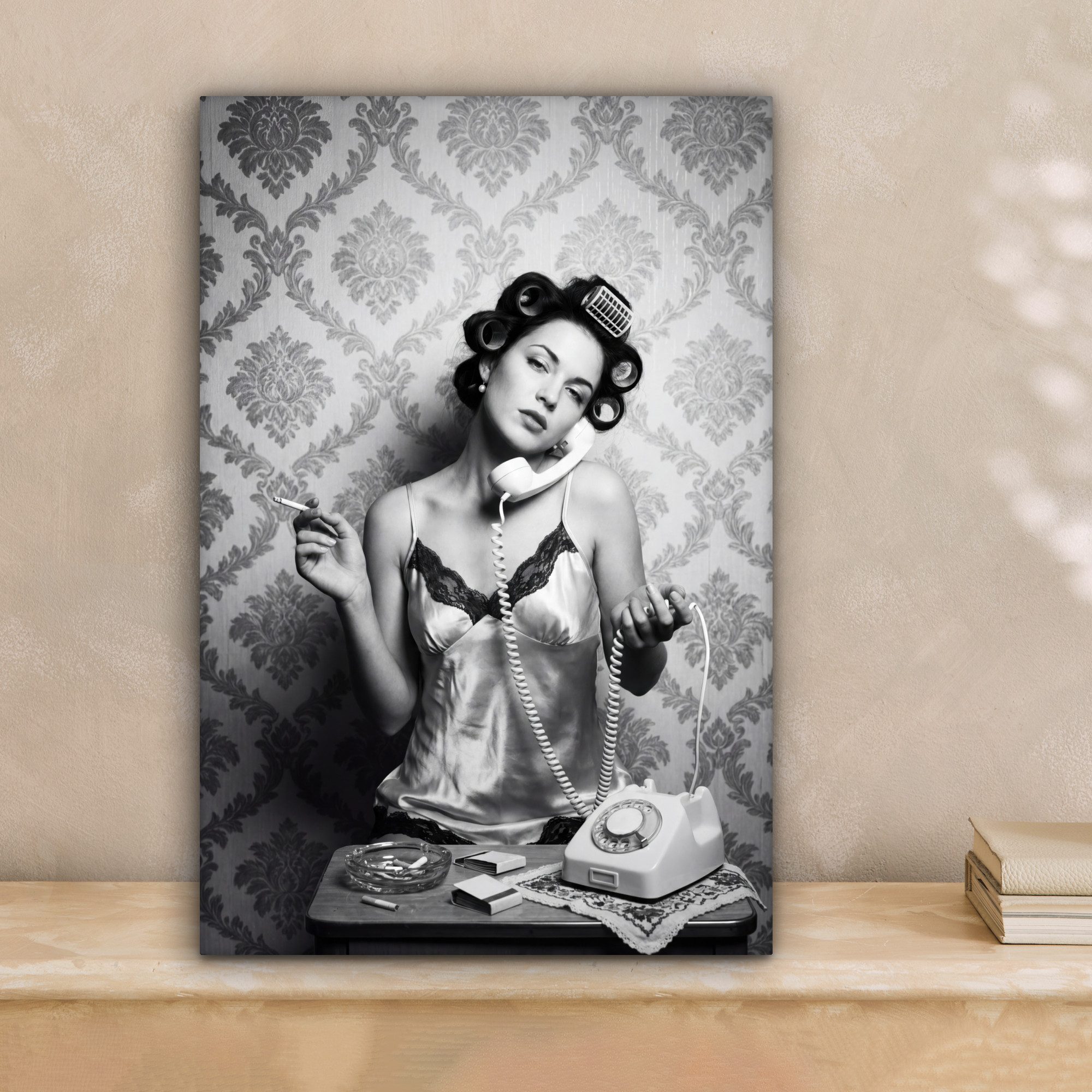 OneMillionCanvasses® Leinwandbild Chic - Frau - Schwarz - Weiß, Fotodruck (1 St), Leinwand Canvas Wandbild, Wanddekoration 20x30 cm
