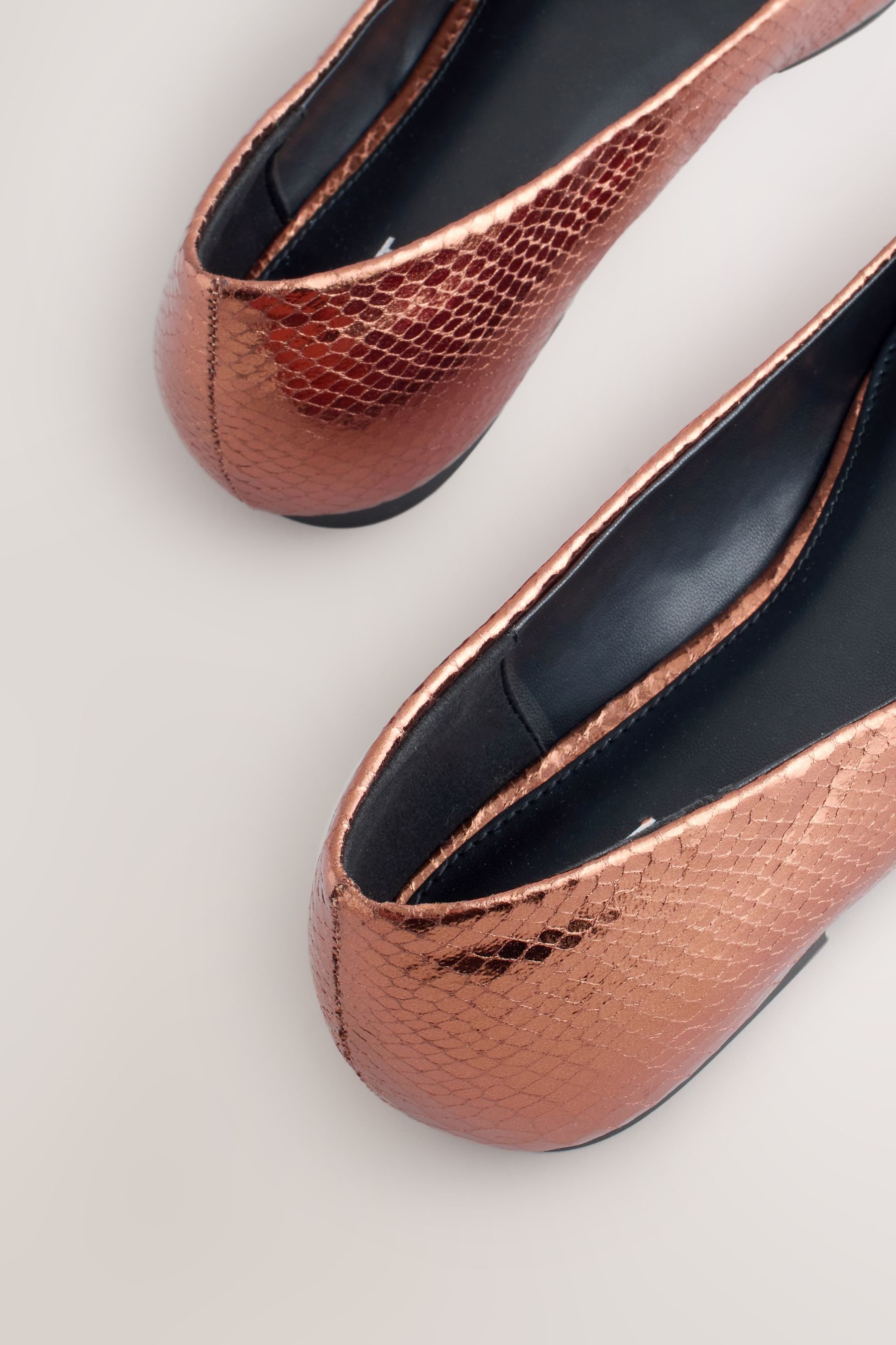 Next Forever Comfort® Schuhe mit spitzer Zehenpartie Ballerina (1-tlg)