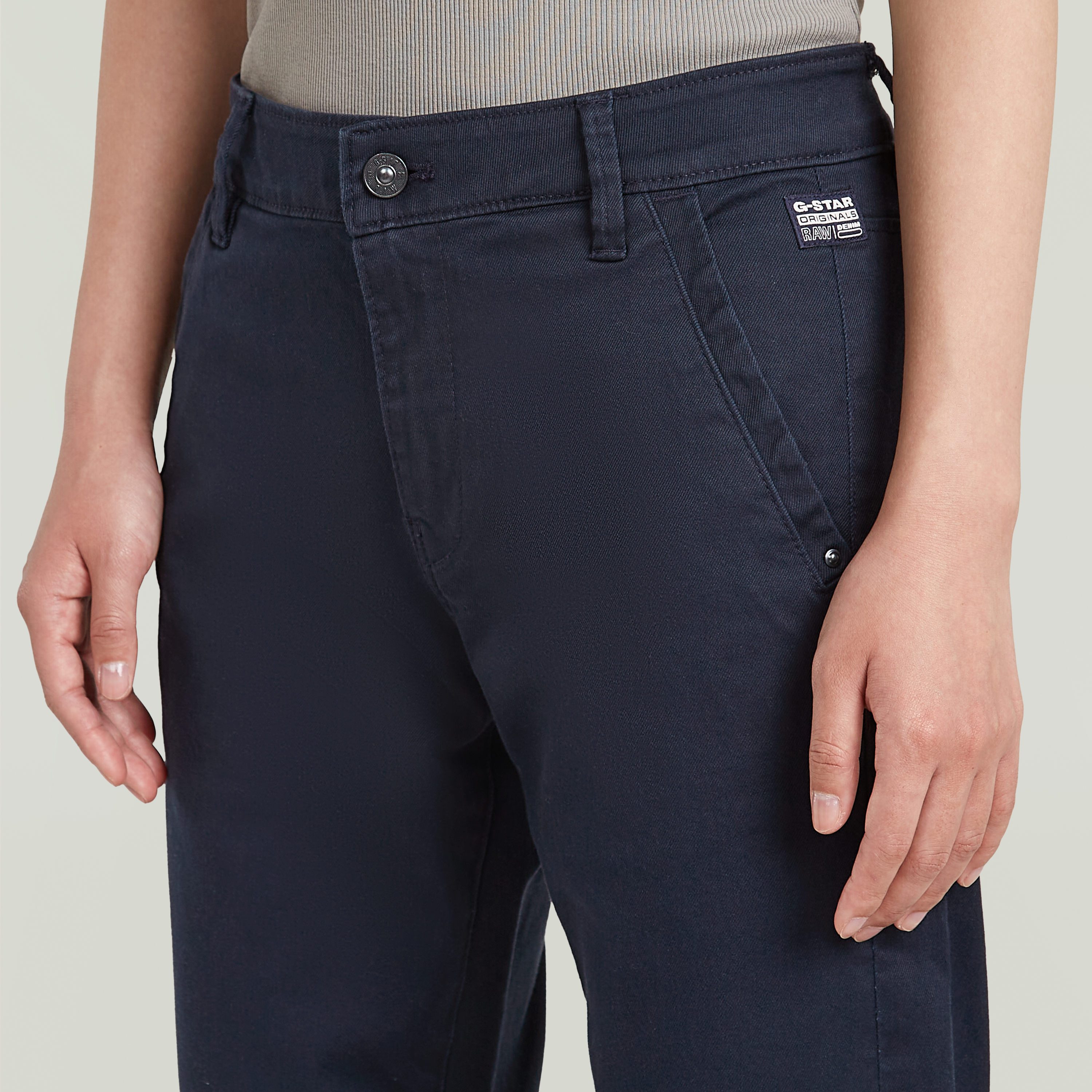 G-STAR Chinohose Kate Chino Boyfriend mit Relaxed Fit an Hüfte und Oberschenkeln