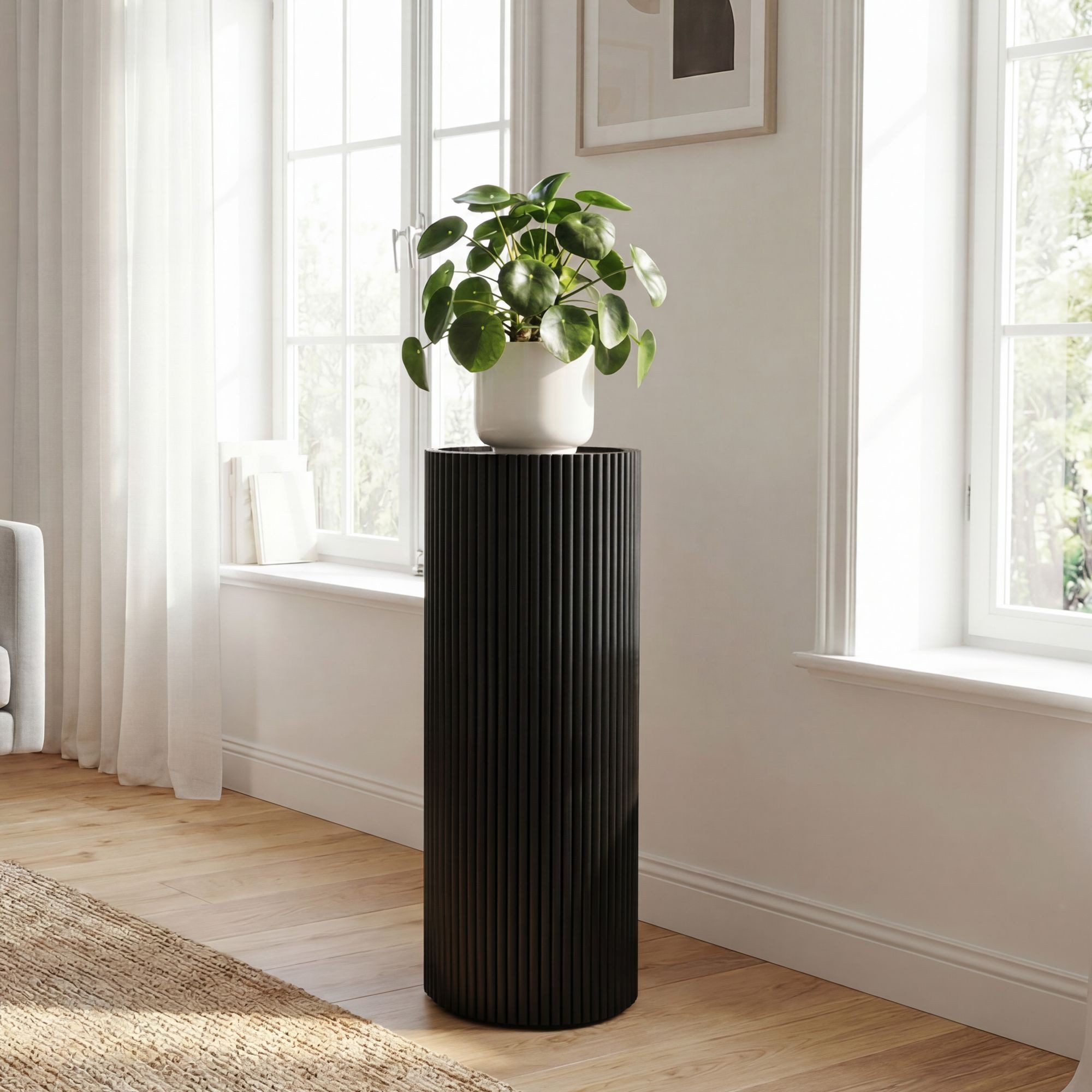 FINEBUY Blumentisch FB117917 Dekosäule Rund 80cm Blumensäule Deko Pflanzensäule Schwarz (Skulpturale Blumensäule aus massivem Akazienholz), Hohe Säule in markanter Blockform