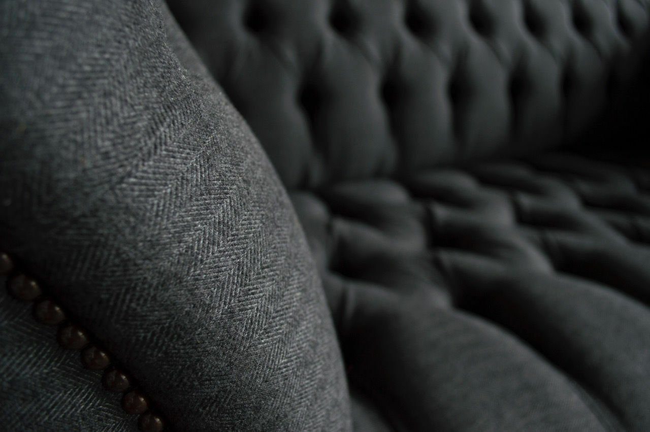 JVmoebel Chesterfield Sofa 2-Sitzer Klassischer 1074 Sitzer Couch Textil Polster Sofas 2
