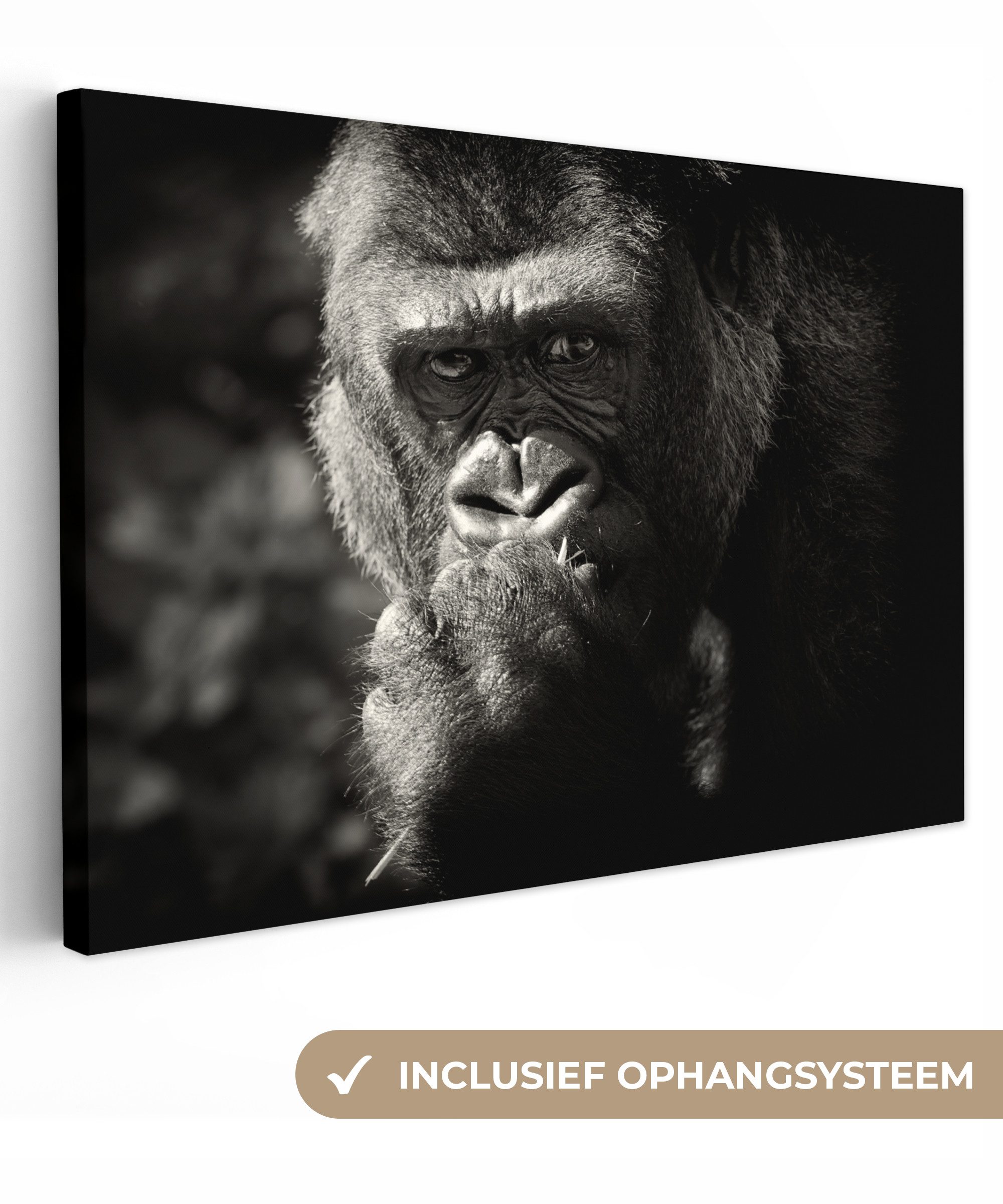 OneMillionCanvasses® Leinwandbild Gorilla auf schwarzem Hintergrund in Schwarz und Weiß, Fotodruck (1 St), Leinwand Bilder groß für Wohnzimmer 140x90 cm