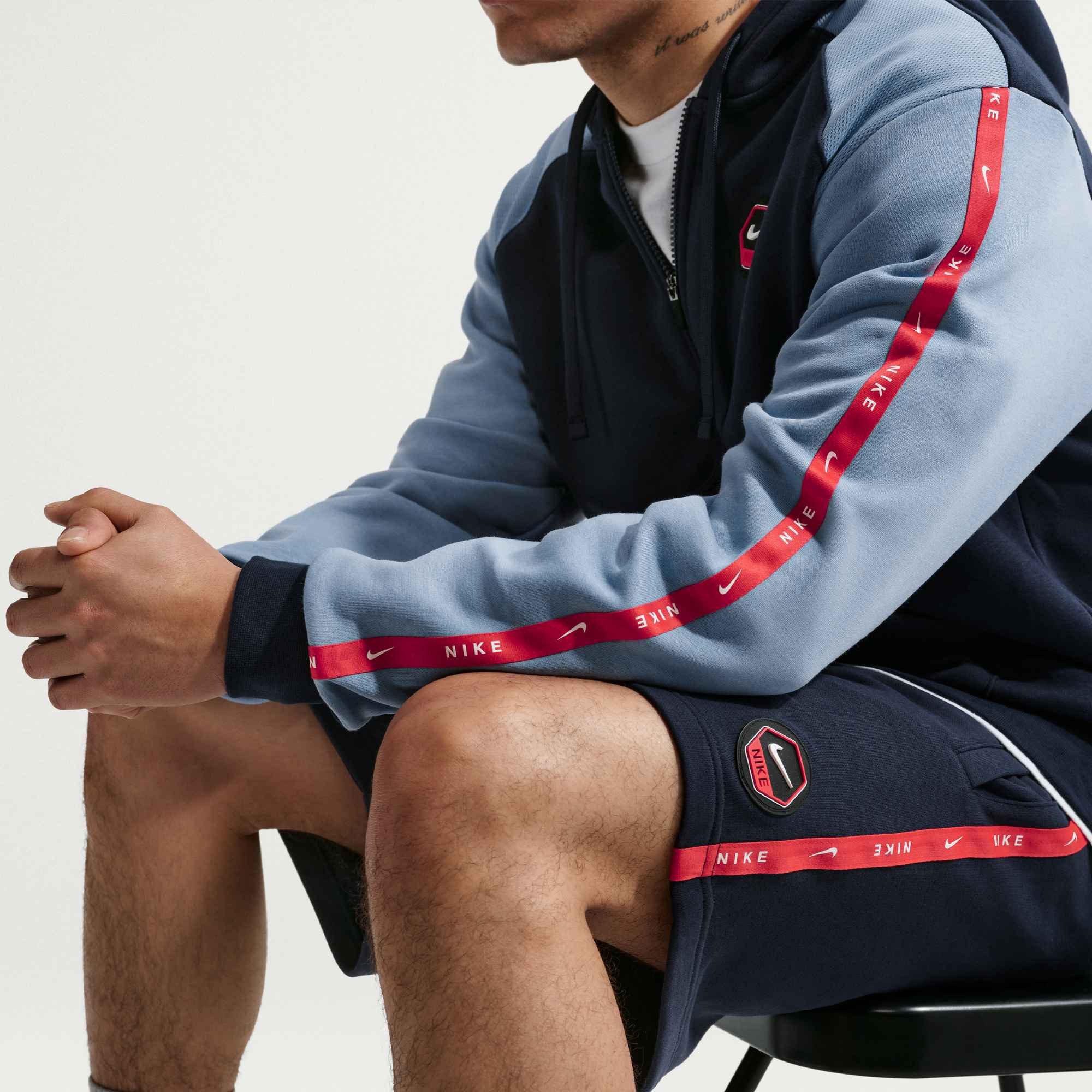 Nike Sportswear Shorts M NSW CS SHORT FLC FT aus Baumwolle und Polyester, bequeme Passform