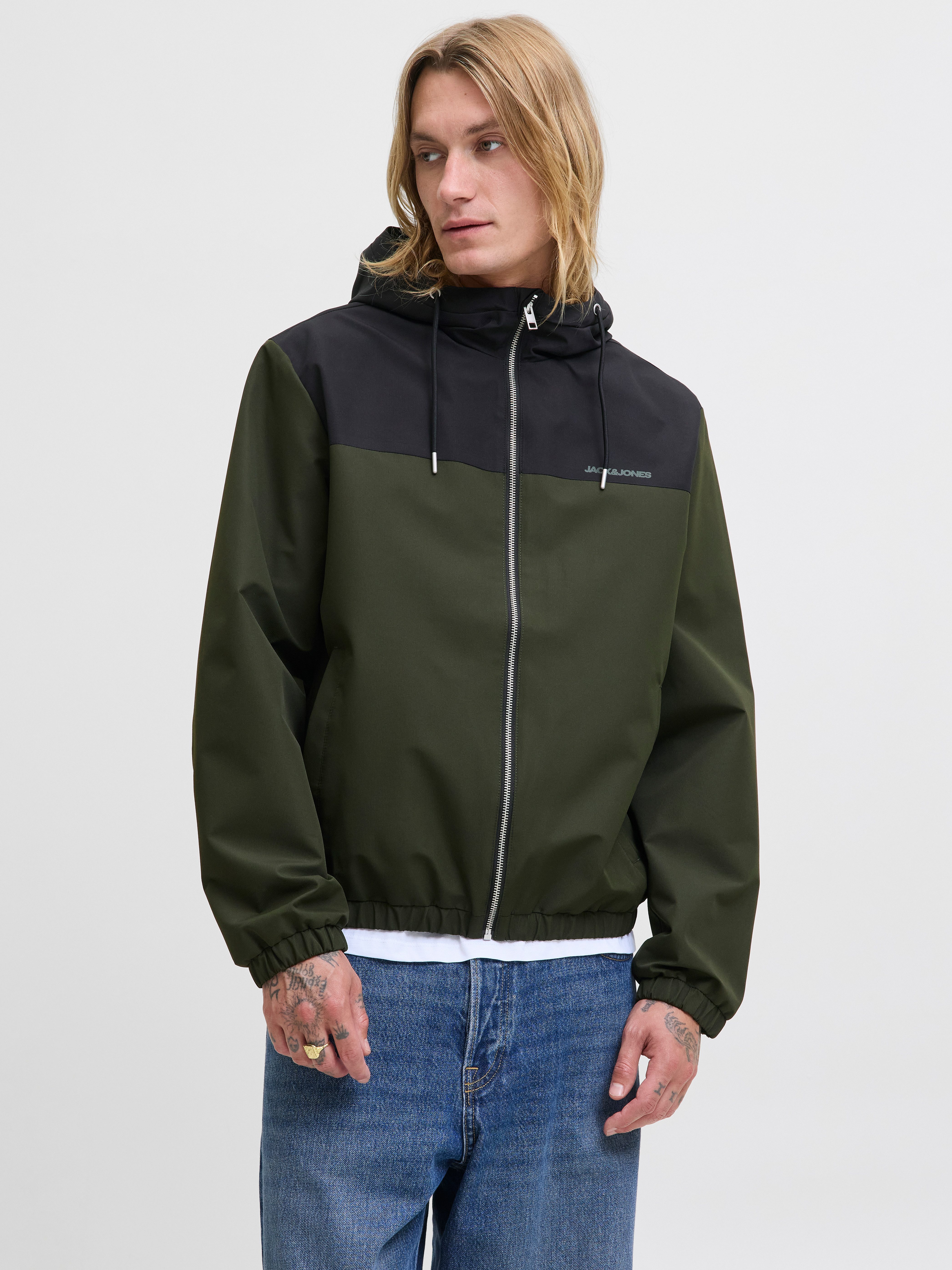 Jack & Jones Blouson JJELEGACY LIGHT JACKET HOOD NOOS mit Logo Schriftzug