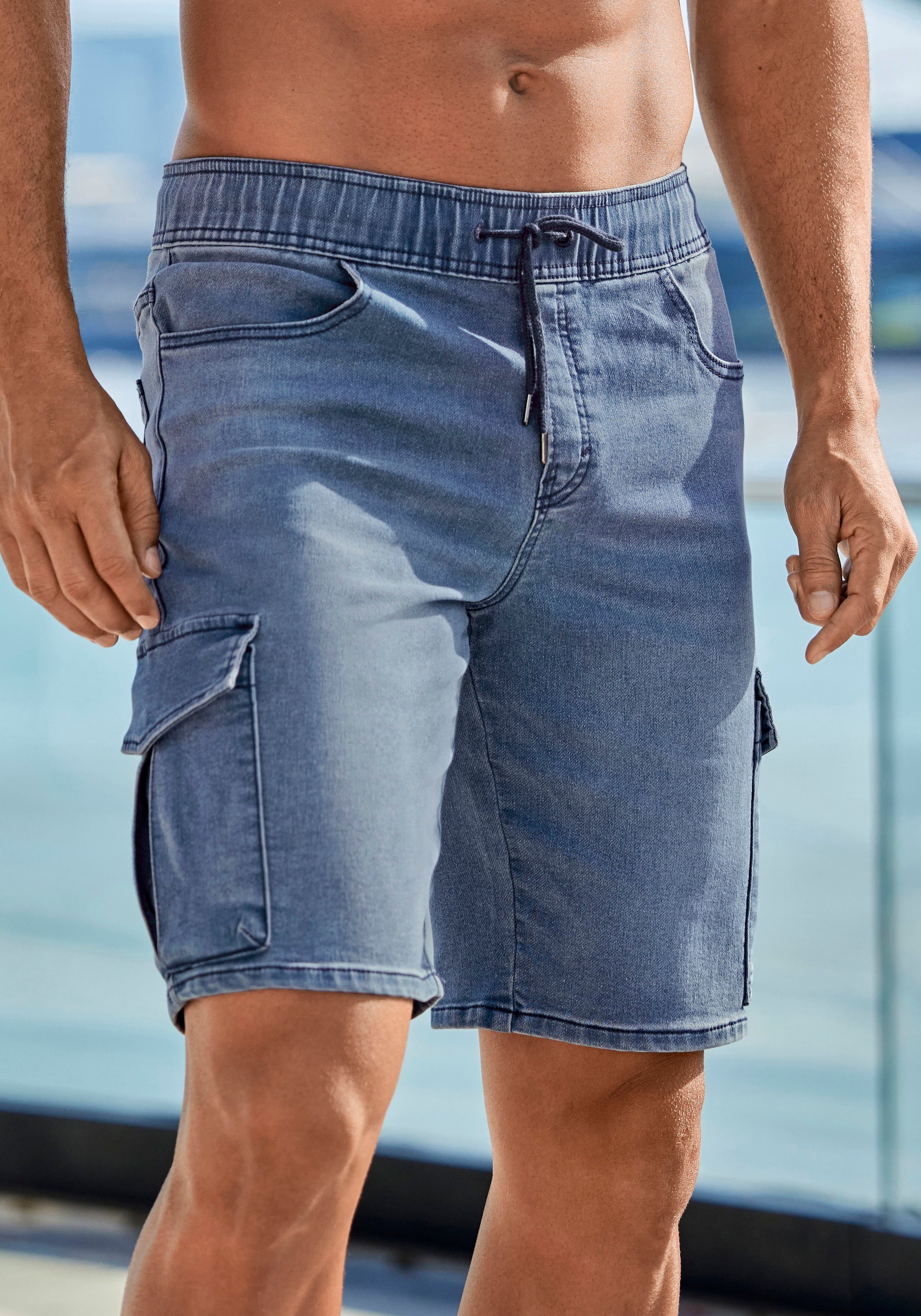 John Devin Shorts Bermuda, kurze Jogger Pants mit Cargotaschen, knielang, elastische Schlupf-Bermuda