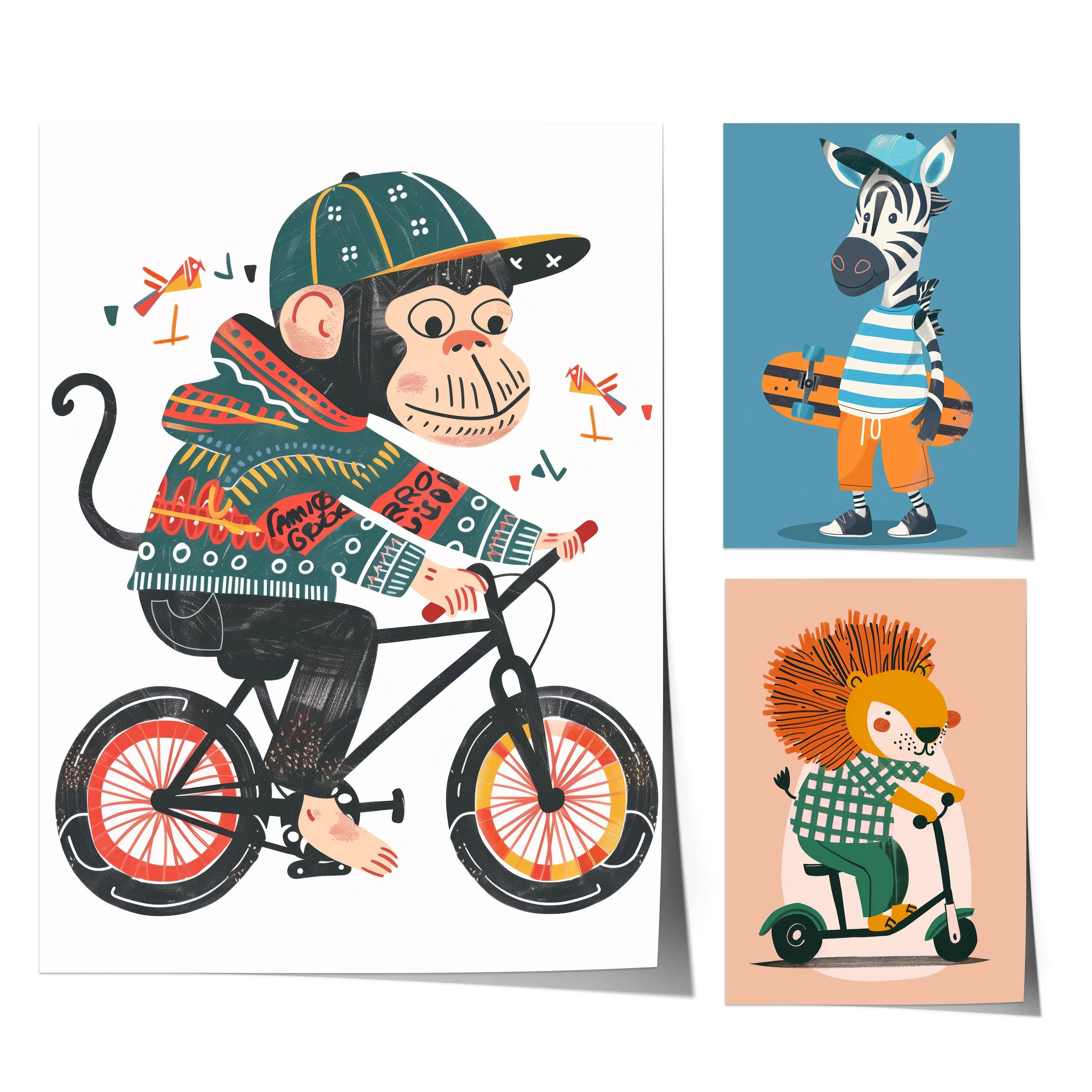 JUSTGOODMOOD Poster Lustige Tierwelt Kinderzimmer Geschenkidee für Kinder Radfahrender Aff, (1 St)
