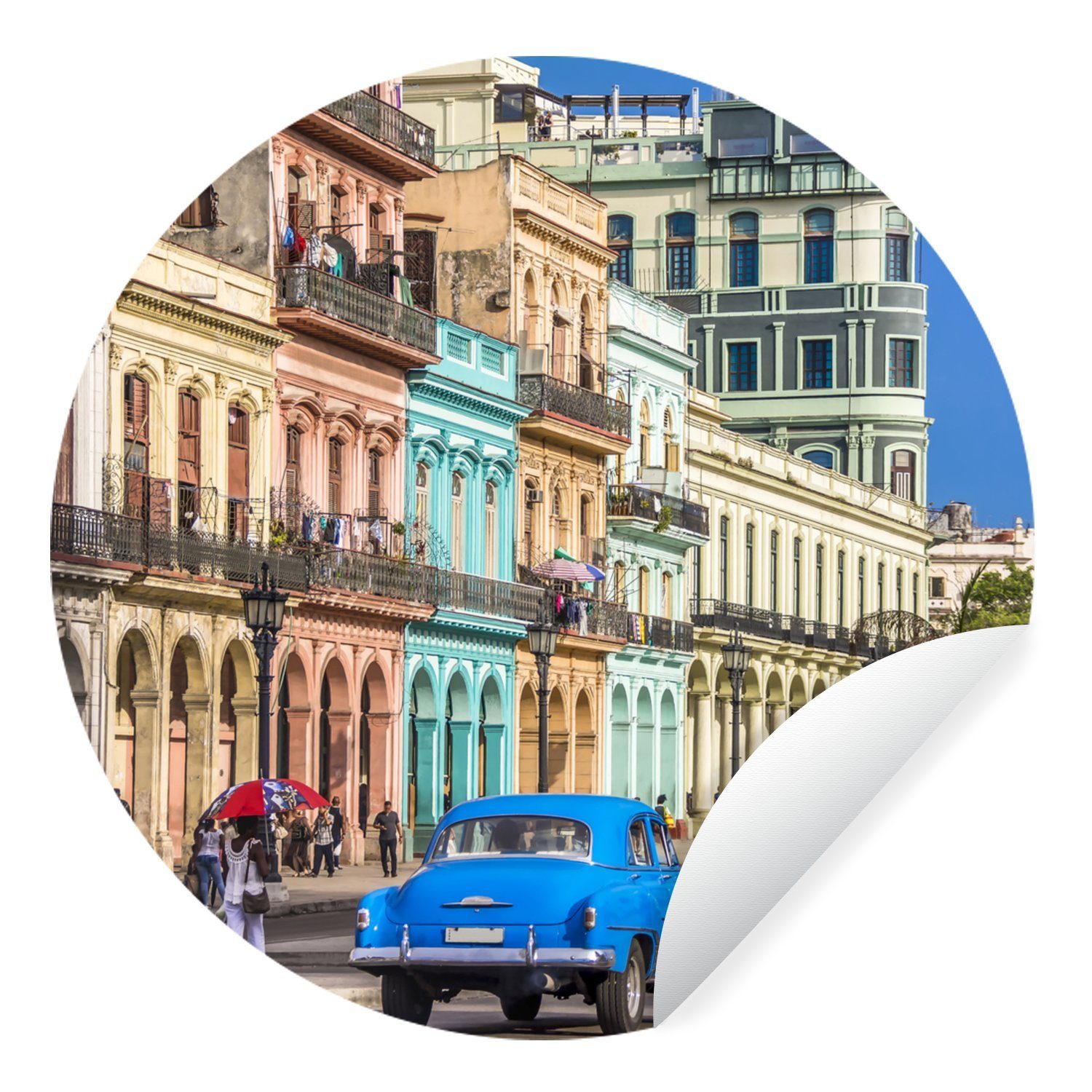 MuchoWow Wandsticker Blaues Auto fährt durch Kuba (1 St), Tapetenkreis für Kinderzimmer, Tapetenaufkleber, Rund, Wohnzimmer