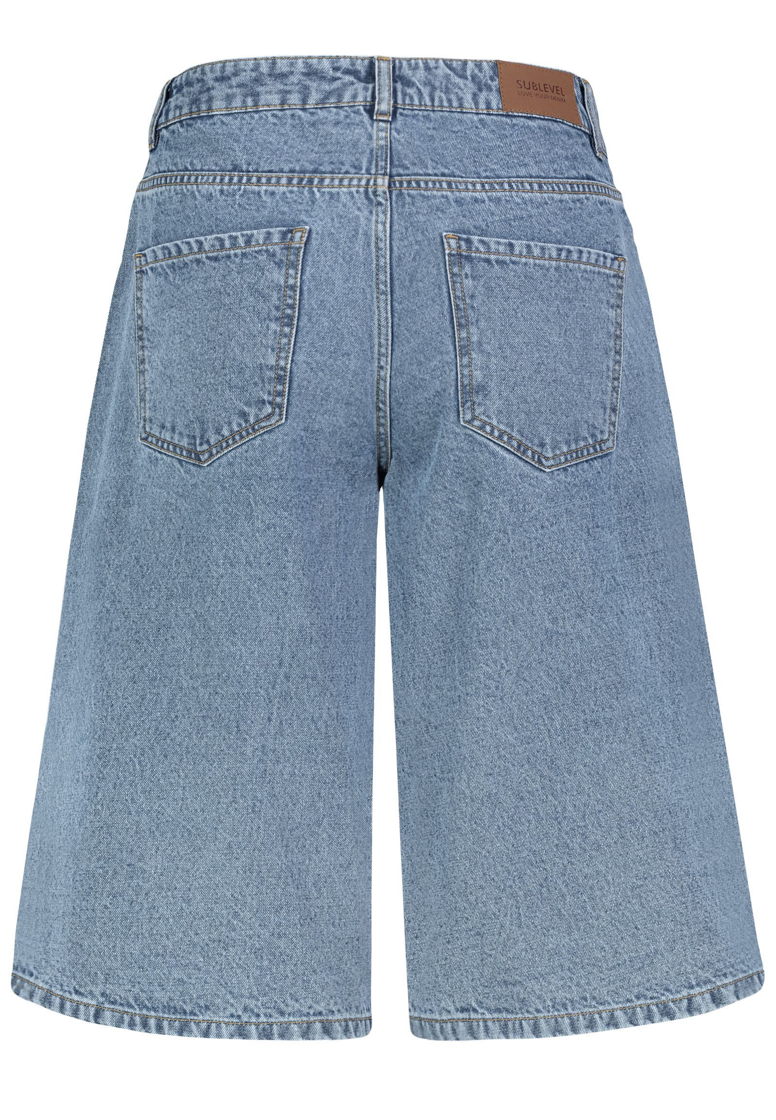 AUTHENTIC STYLE Shorts