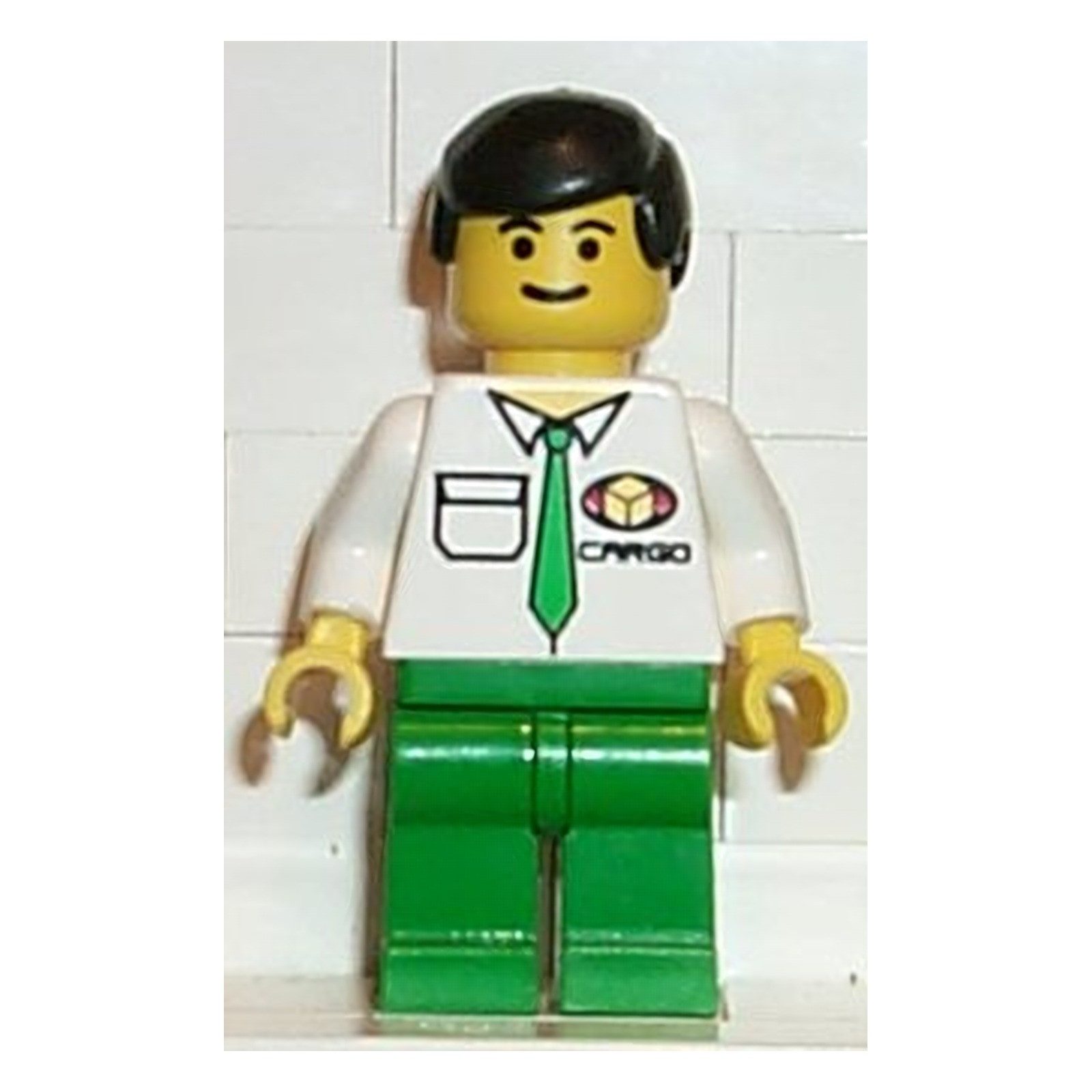 LEGO® LEGO Minifigur Cargo - White Shirt, Green Legs, Black Male (car001) Spielbausteine