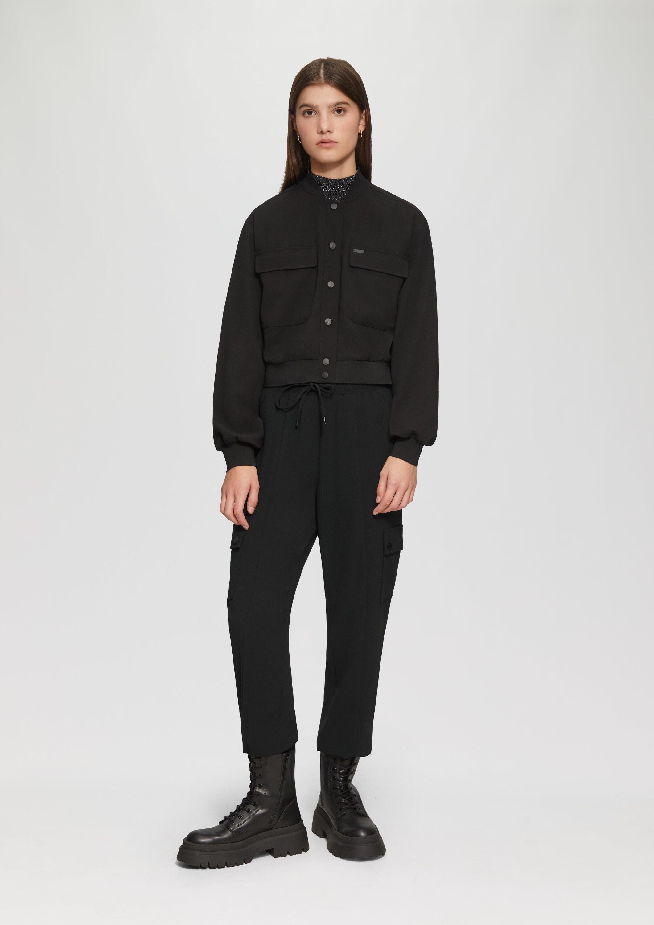 QS Chinos Hose Jogpants mit Cargotaschen und Bündchen am Saum