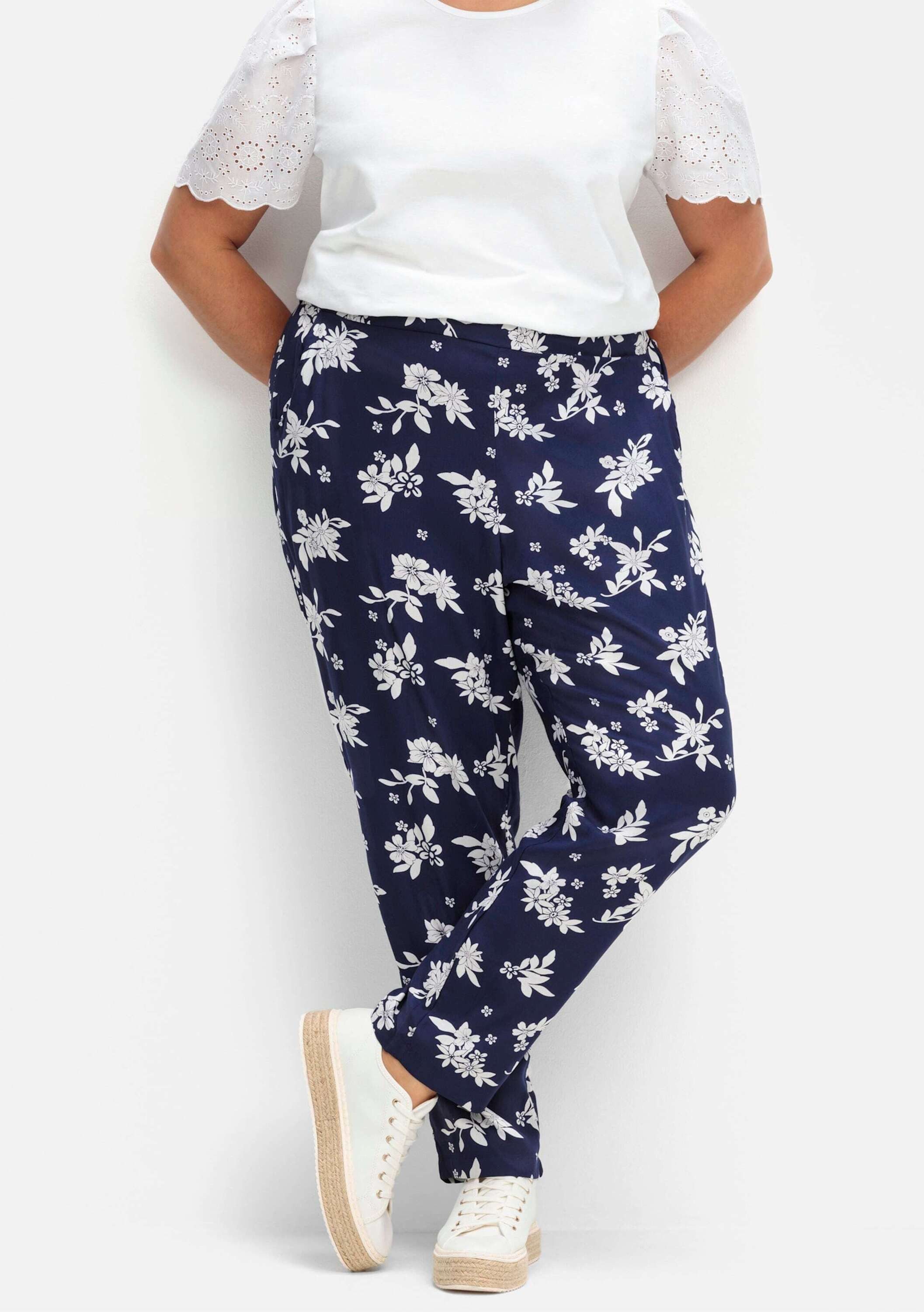 Sieh an! Jerseyhose Hose komfortabel mit Blütendruck günstig online kaufen