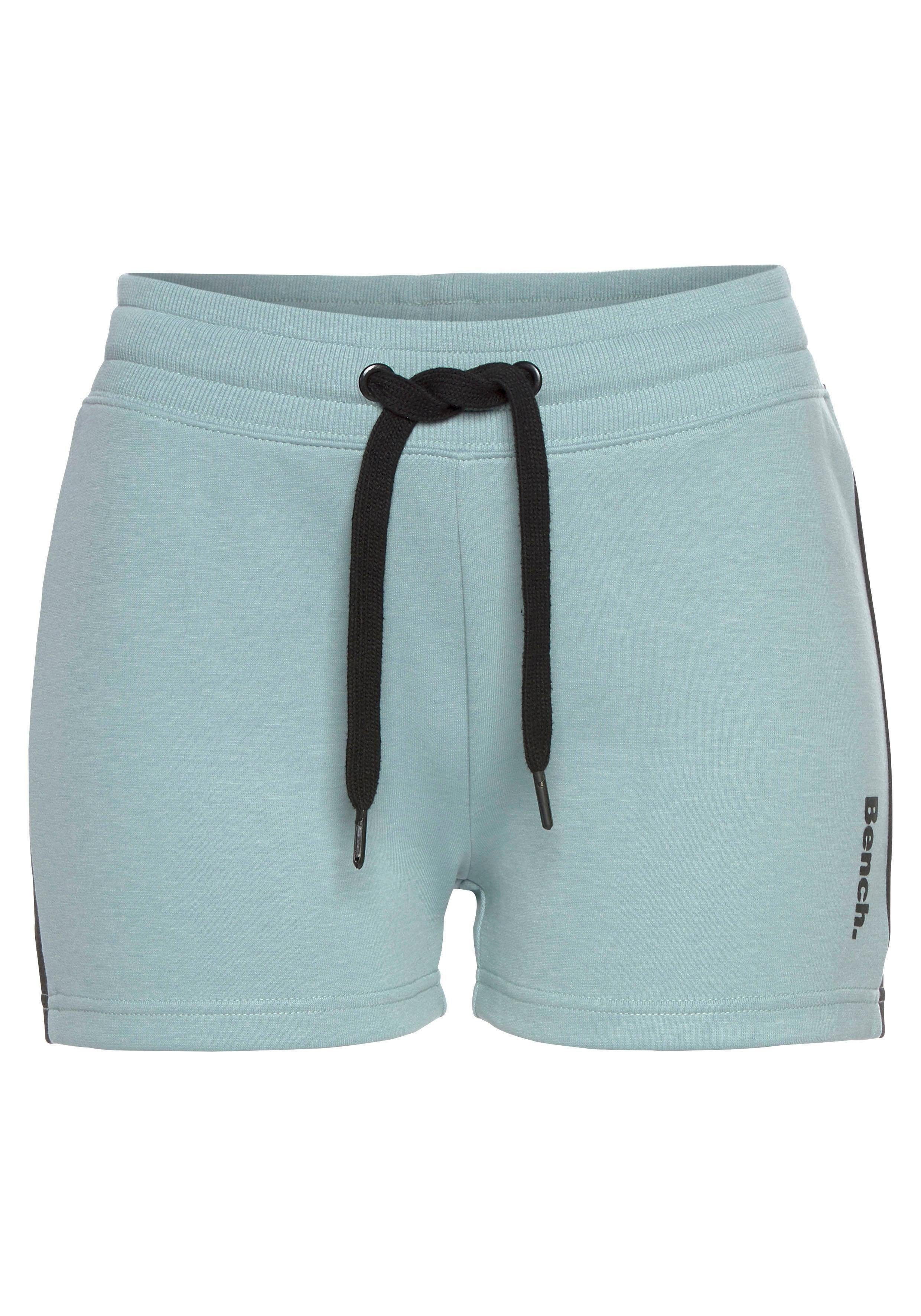 Bench. Loungewear Relaxshorts, mit Seitenstreifen, Loungewear günstig online kaufen