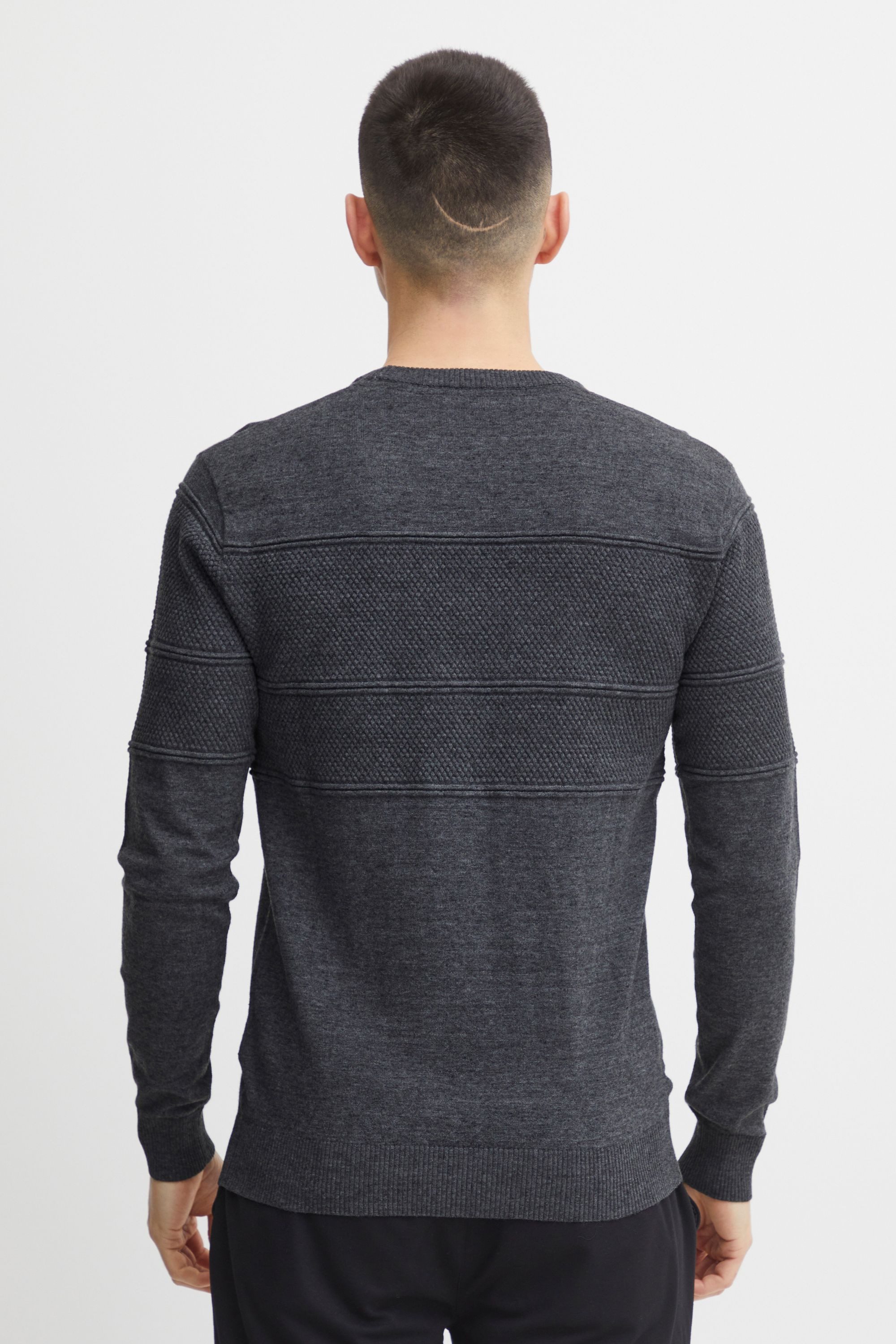 11 Project Strickpullover PRYannis Modischer Pullover