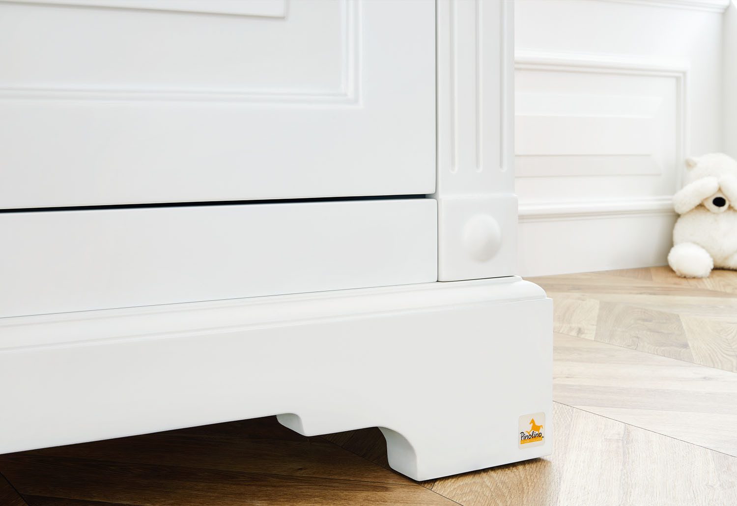 Pinolino® Babymöbel-Set Kinderzimmer-Set 'Emilia' breit groß inkl. Wandregal, 4-tlg.