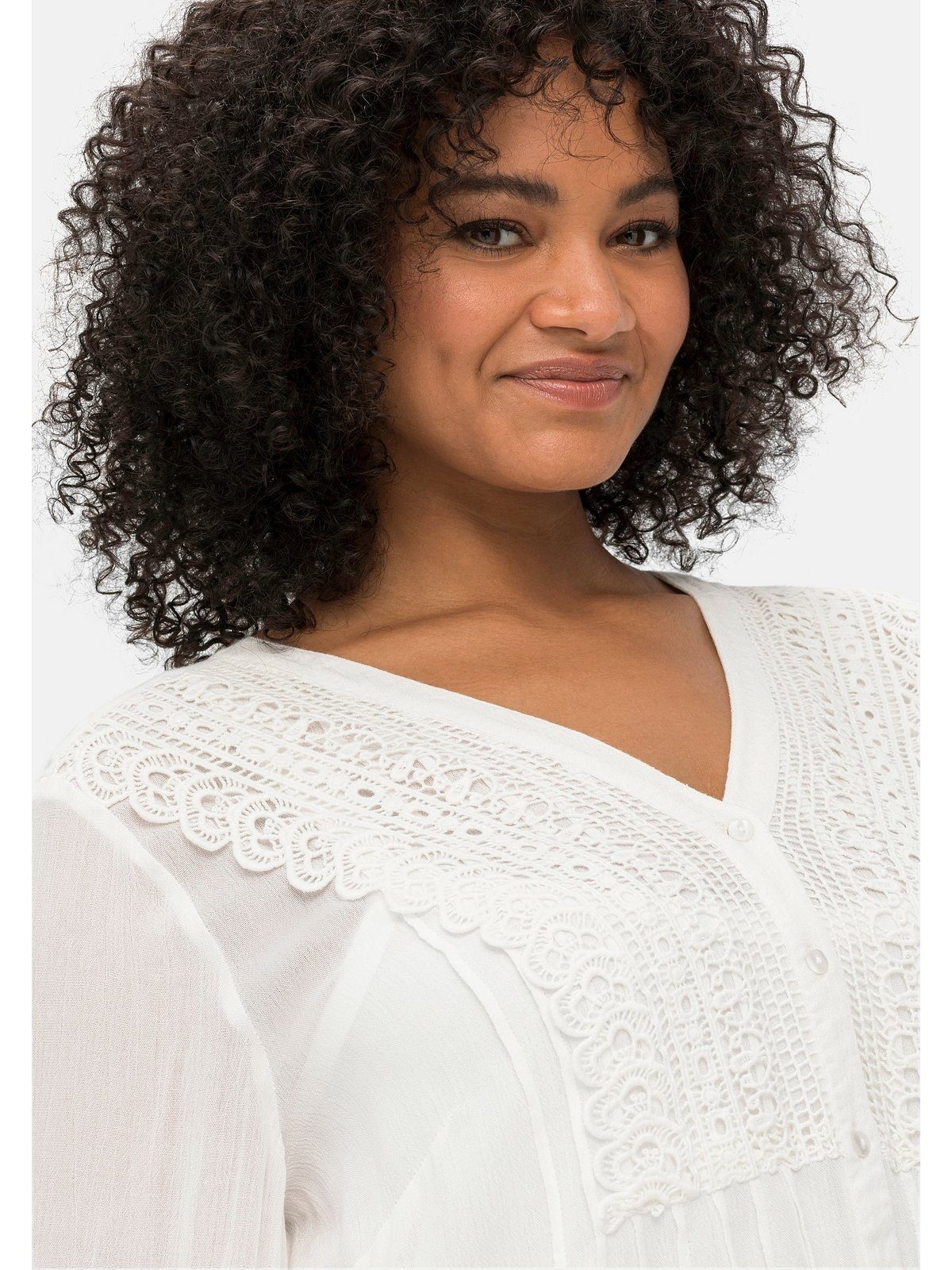 sheego by Joe Browns Longbluse Große Größen mit Häkelspitze und Biesen